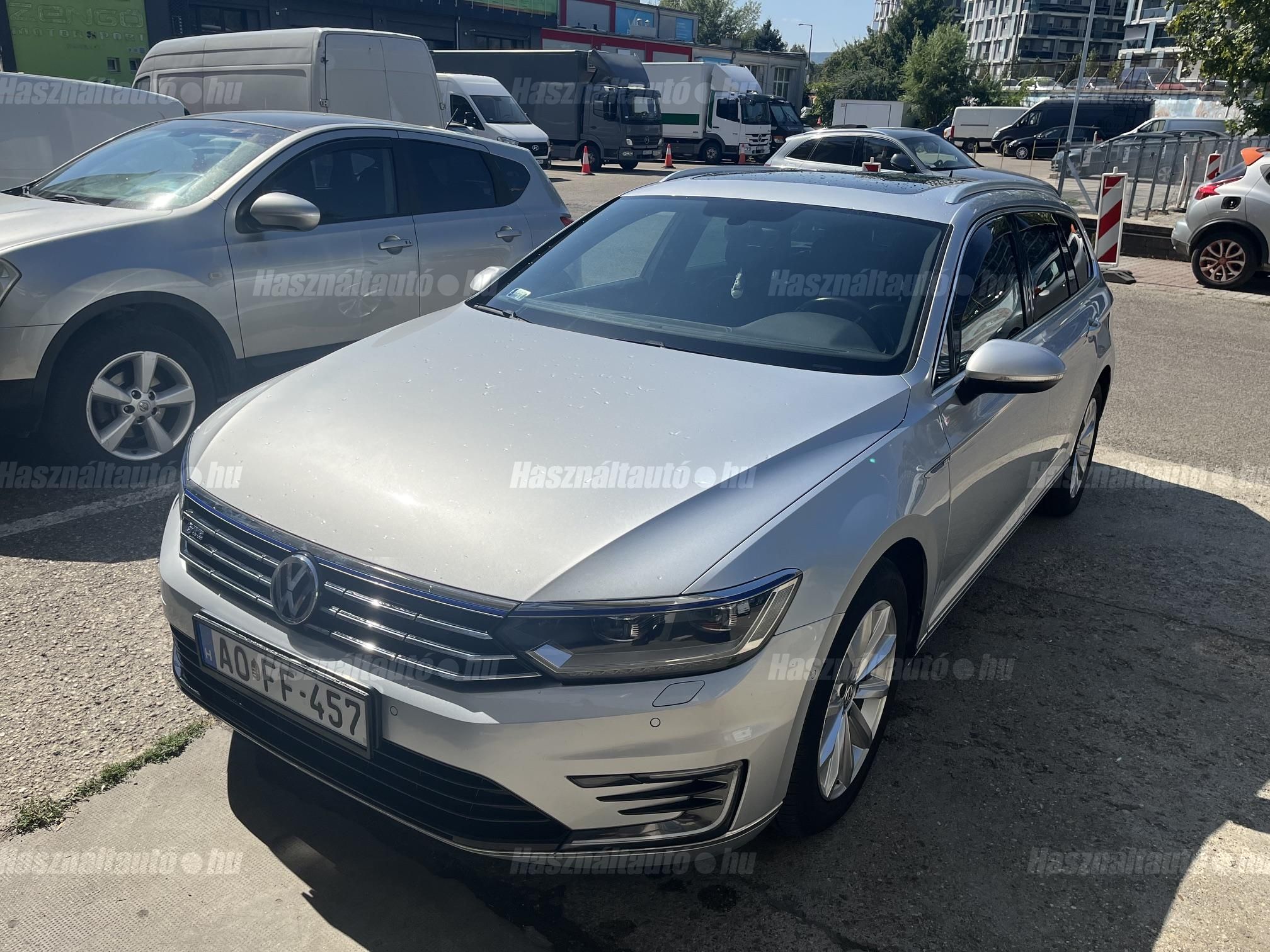 VOLKSWAGEN PASSAT 2016/10 - 1