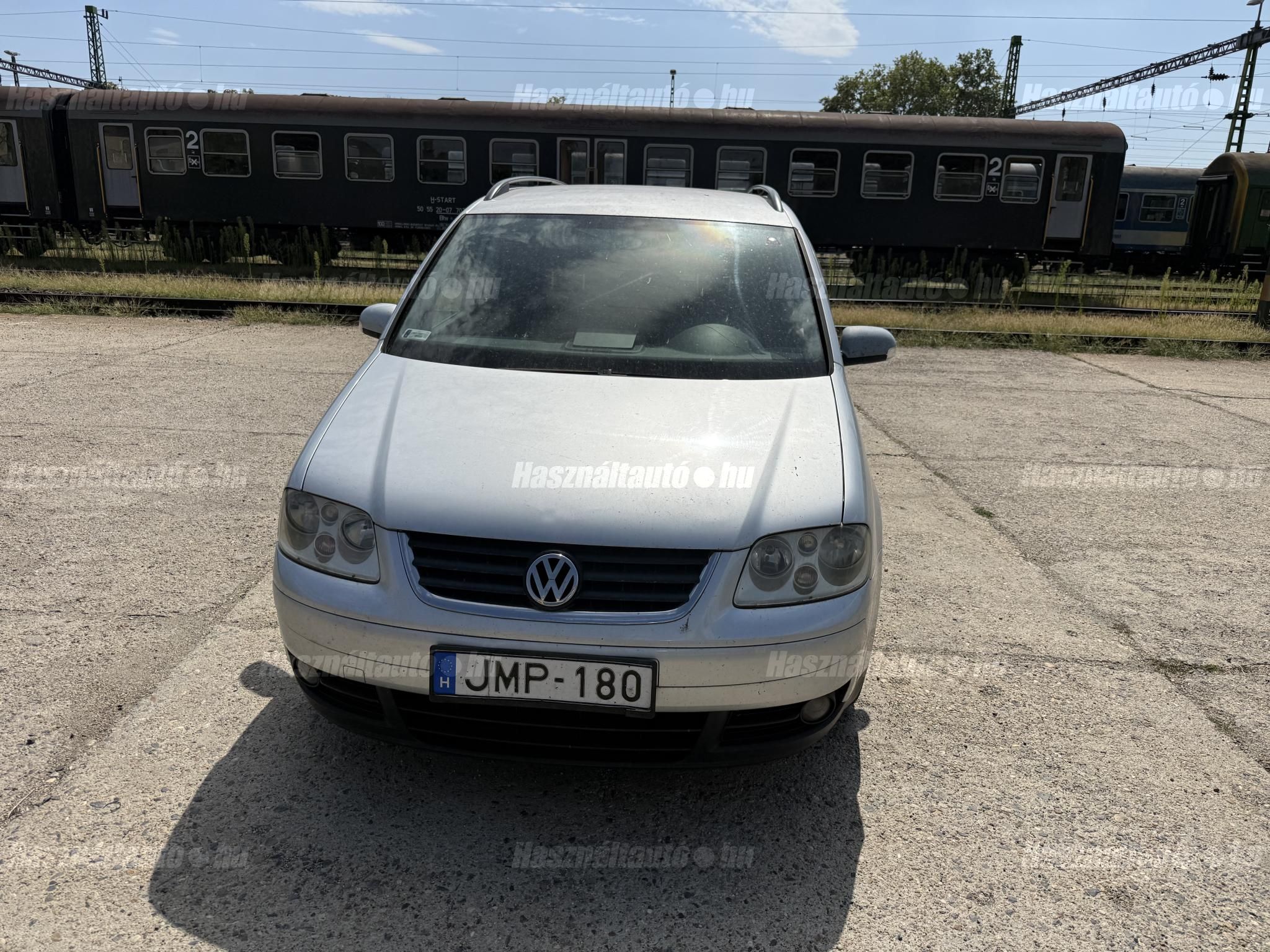 VOLKSWAGEN TOURAN 2004/11 - 1