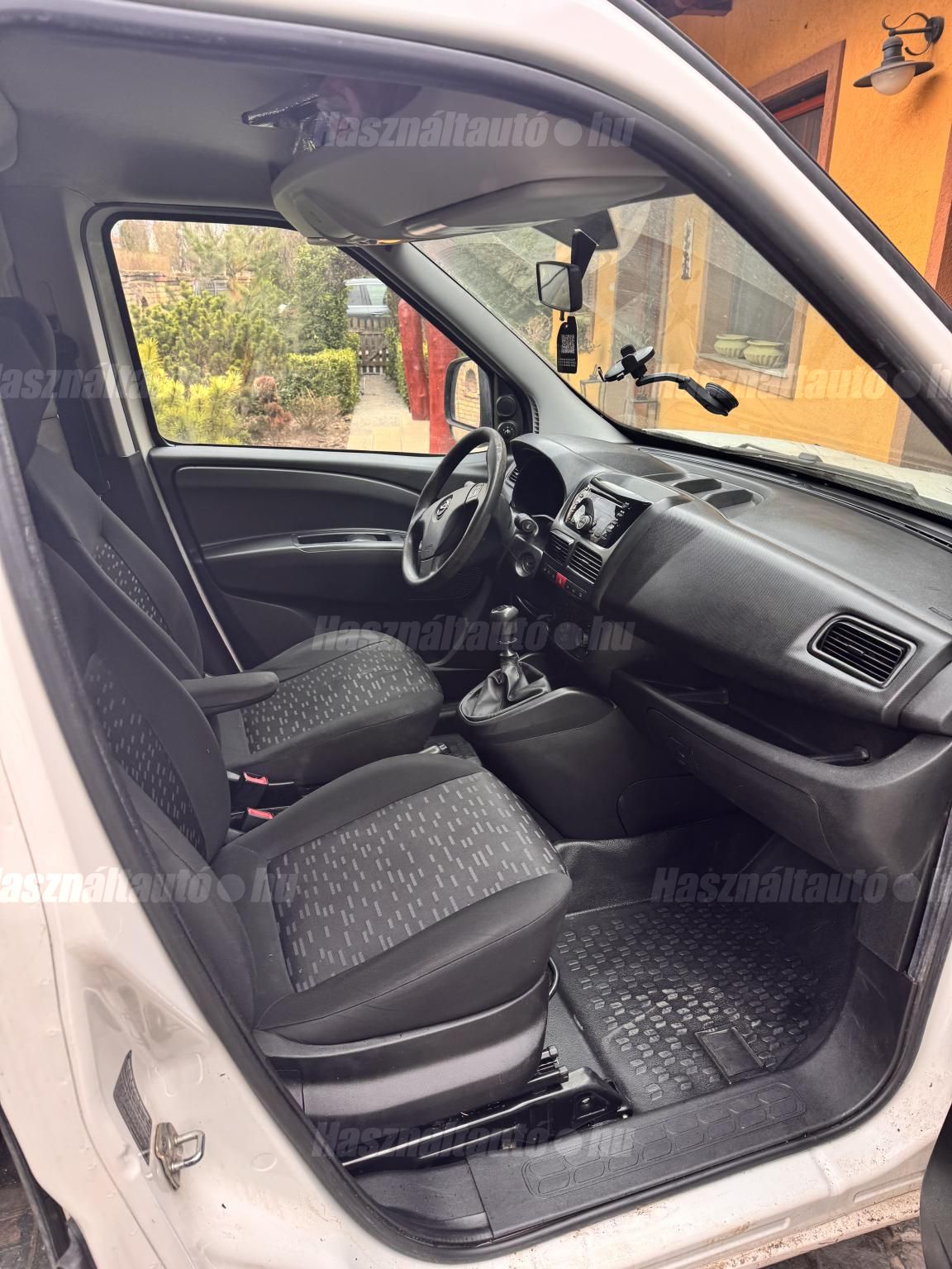 OPEL COMBO 2018/8 - 1