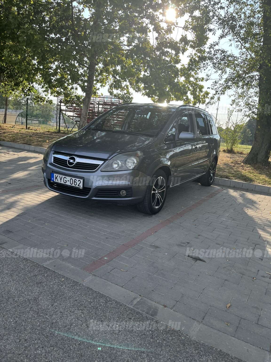 OPEL ZAFIRA B 2007/8 - 1