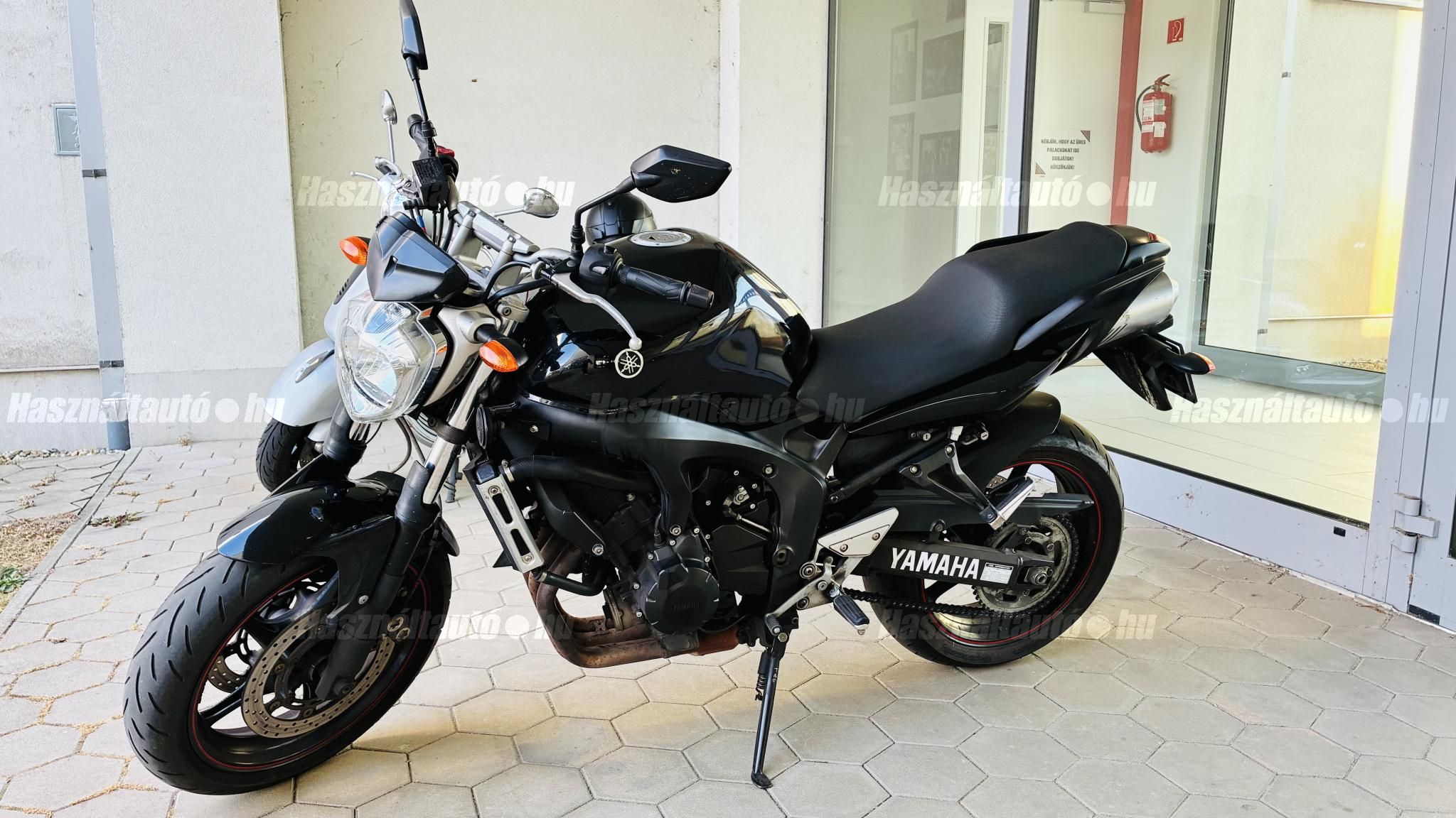 YAMAHA FZ6-N 2007/7 - 1