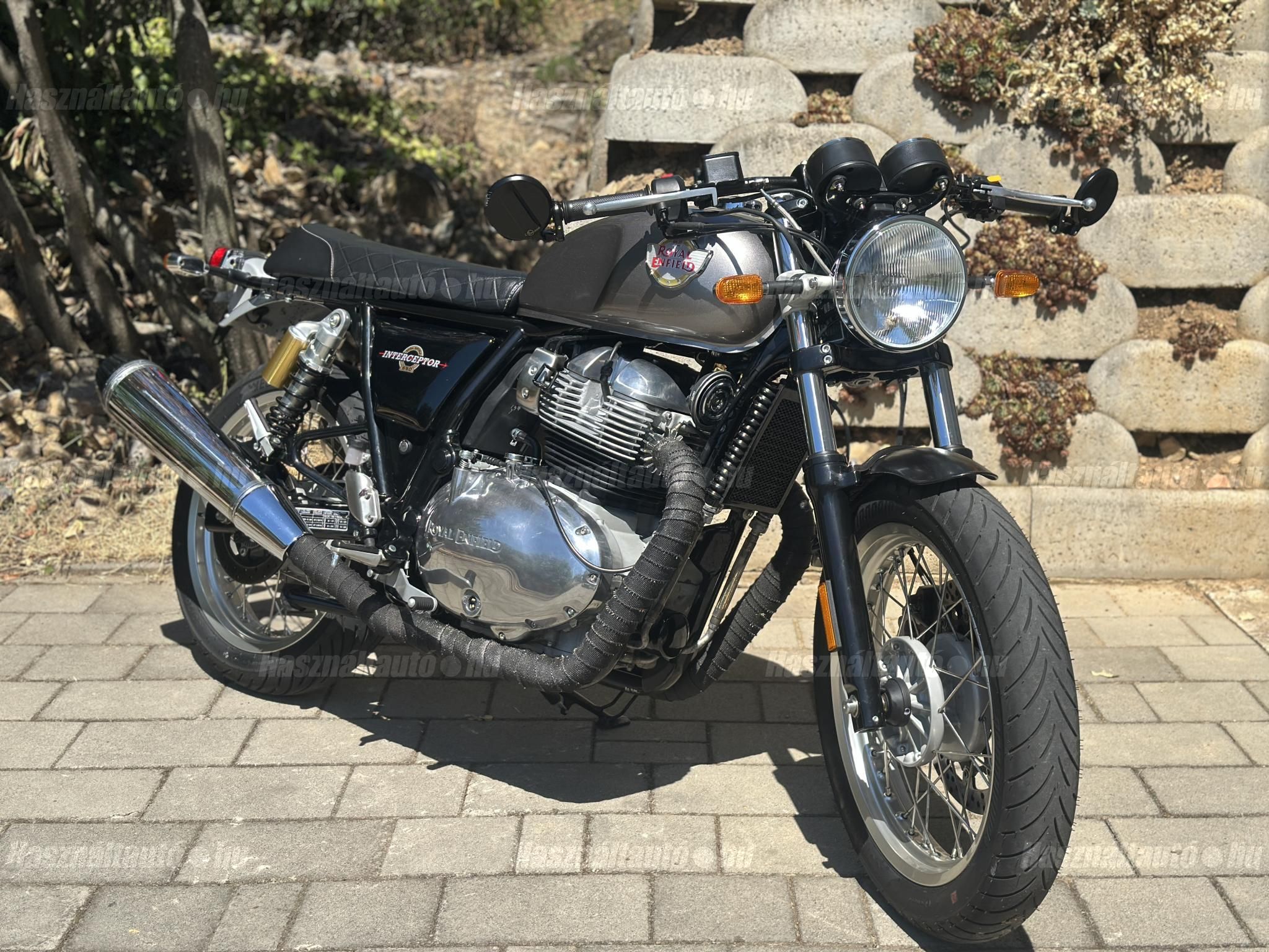 ROYAL ENFIELD INTERCEPTOR 2020/6 - 1