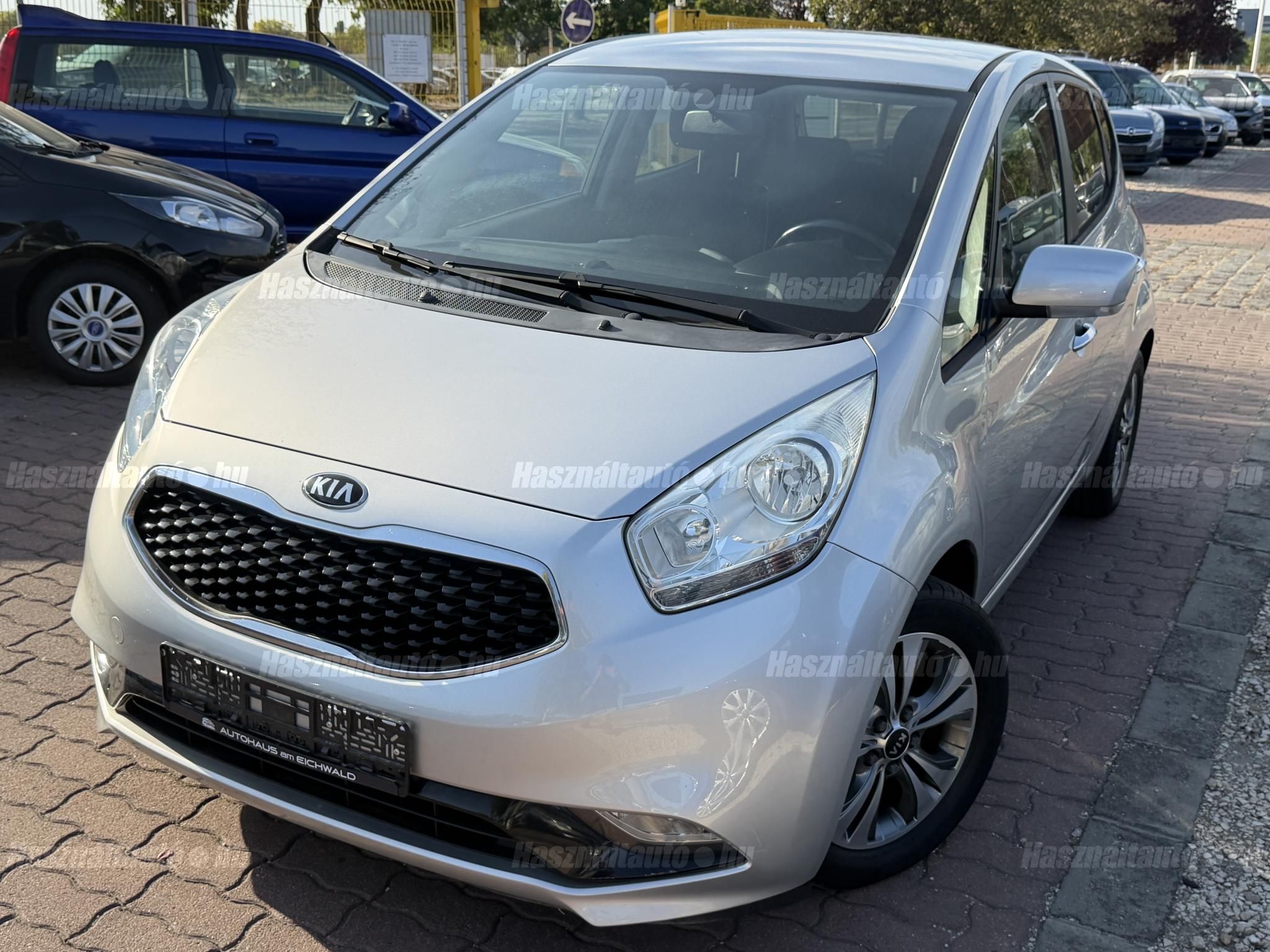 KIA VENGA 2015/8 - 1