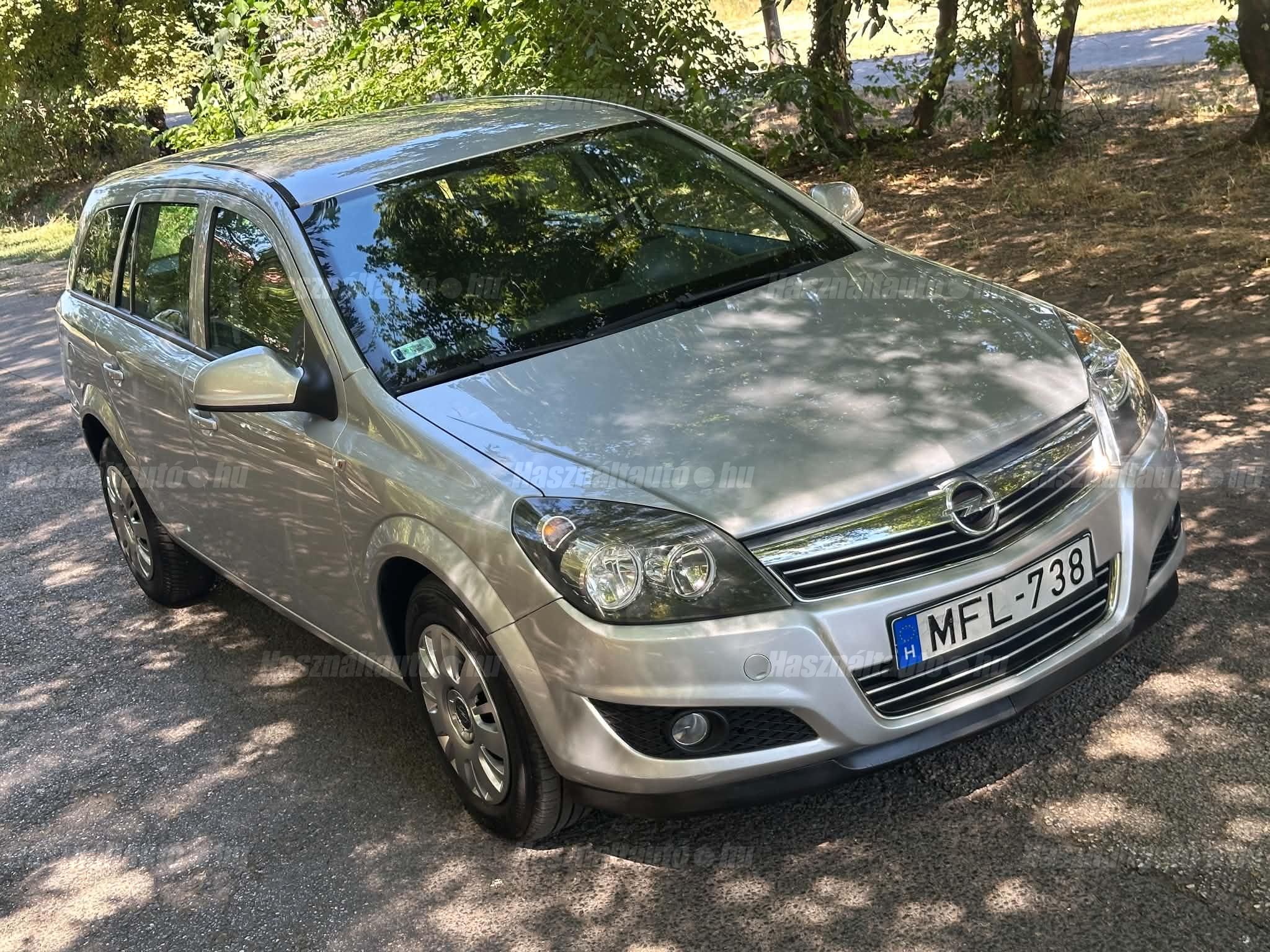 OPEL ASTRA H 2012/9 - 1