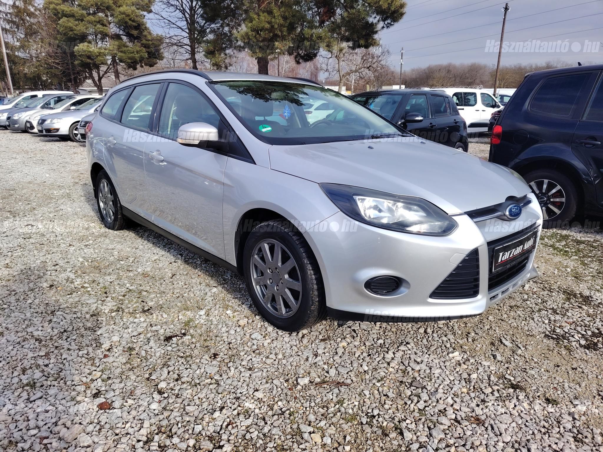 FORD FOCUS 2011/6 - 1
