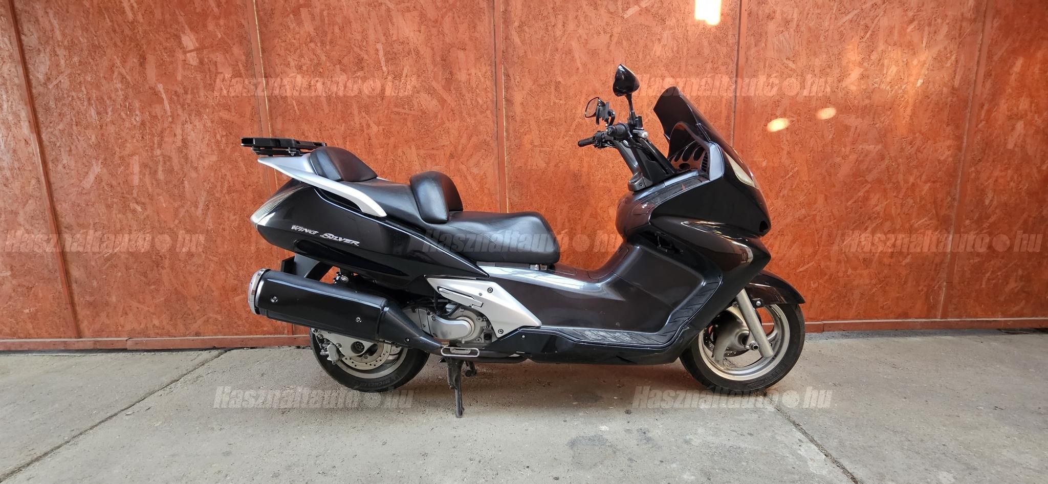 HONDA SILVER WING 600 2007 - 1