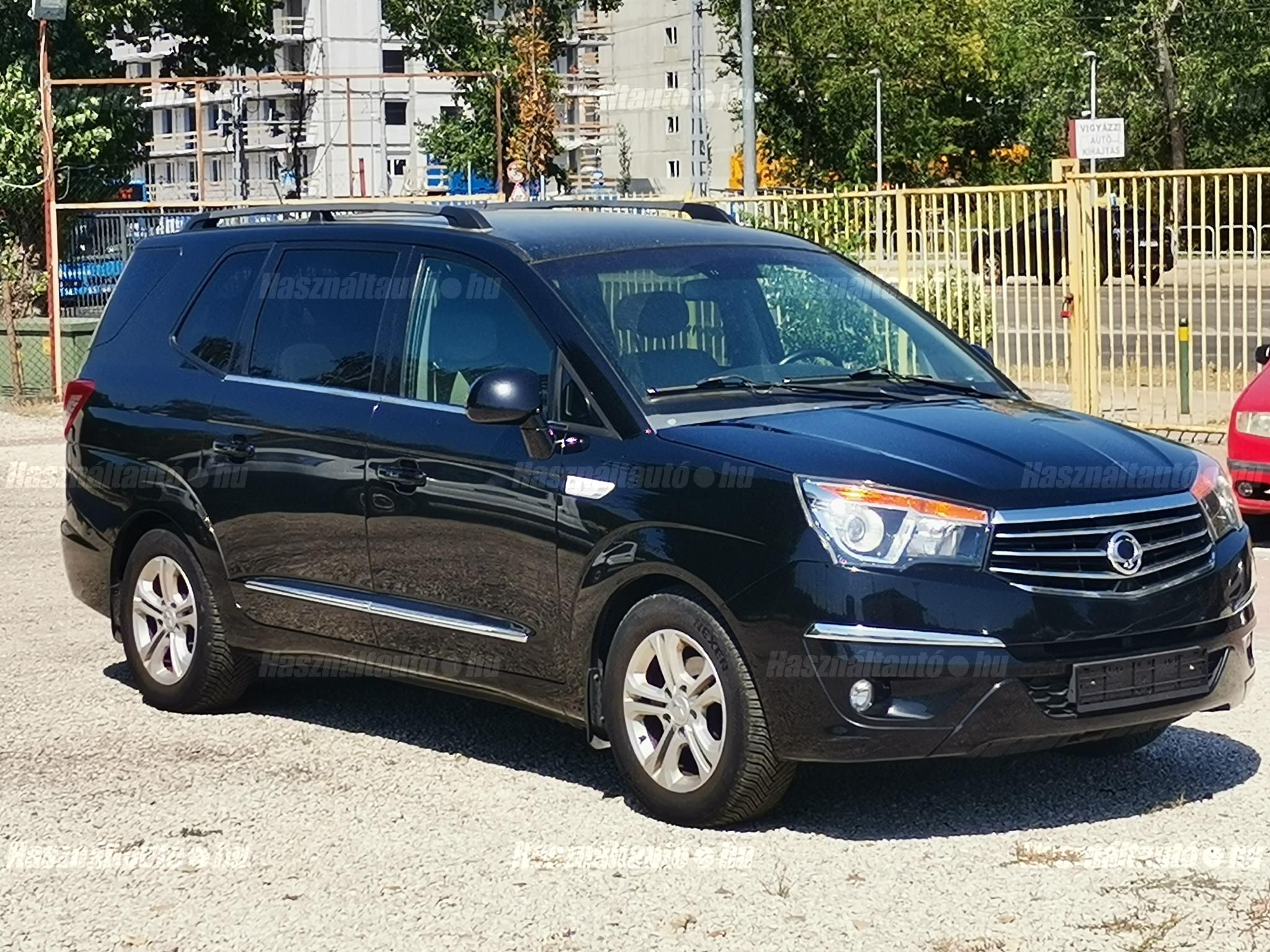 SSANGYONG RODIUS 2017/6 - 1
