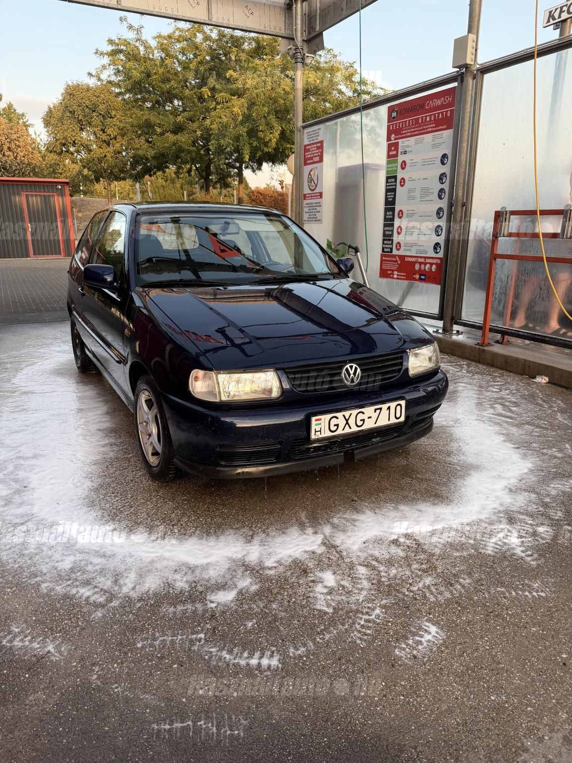 VOLKSWAGEN POLO 1999/4 - 1