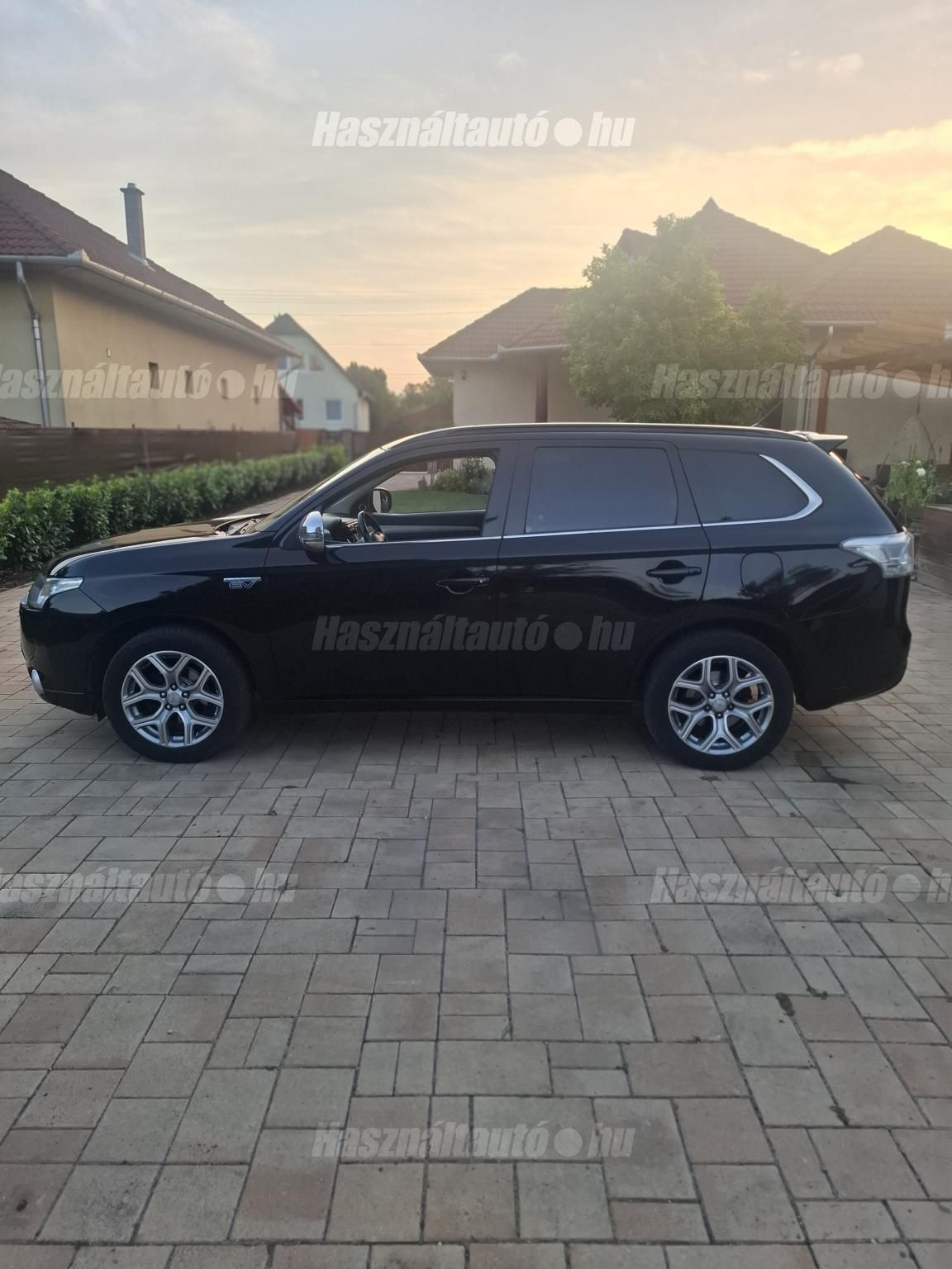 MITSUBISHI OUTLANDER 2014/9 - 1
