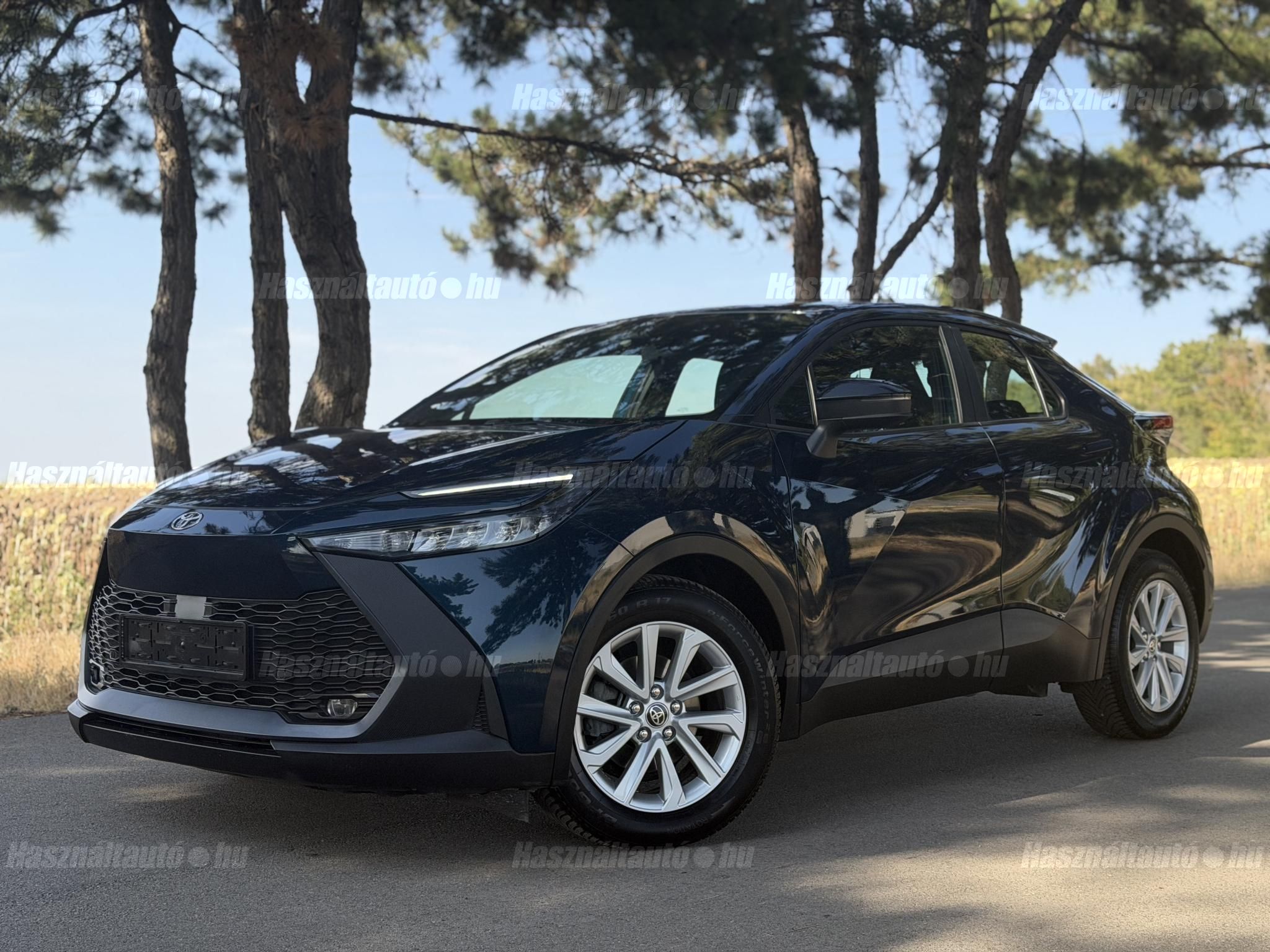 TOYOTA C-HR 2024/5 - 1