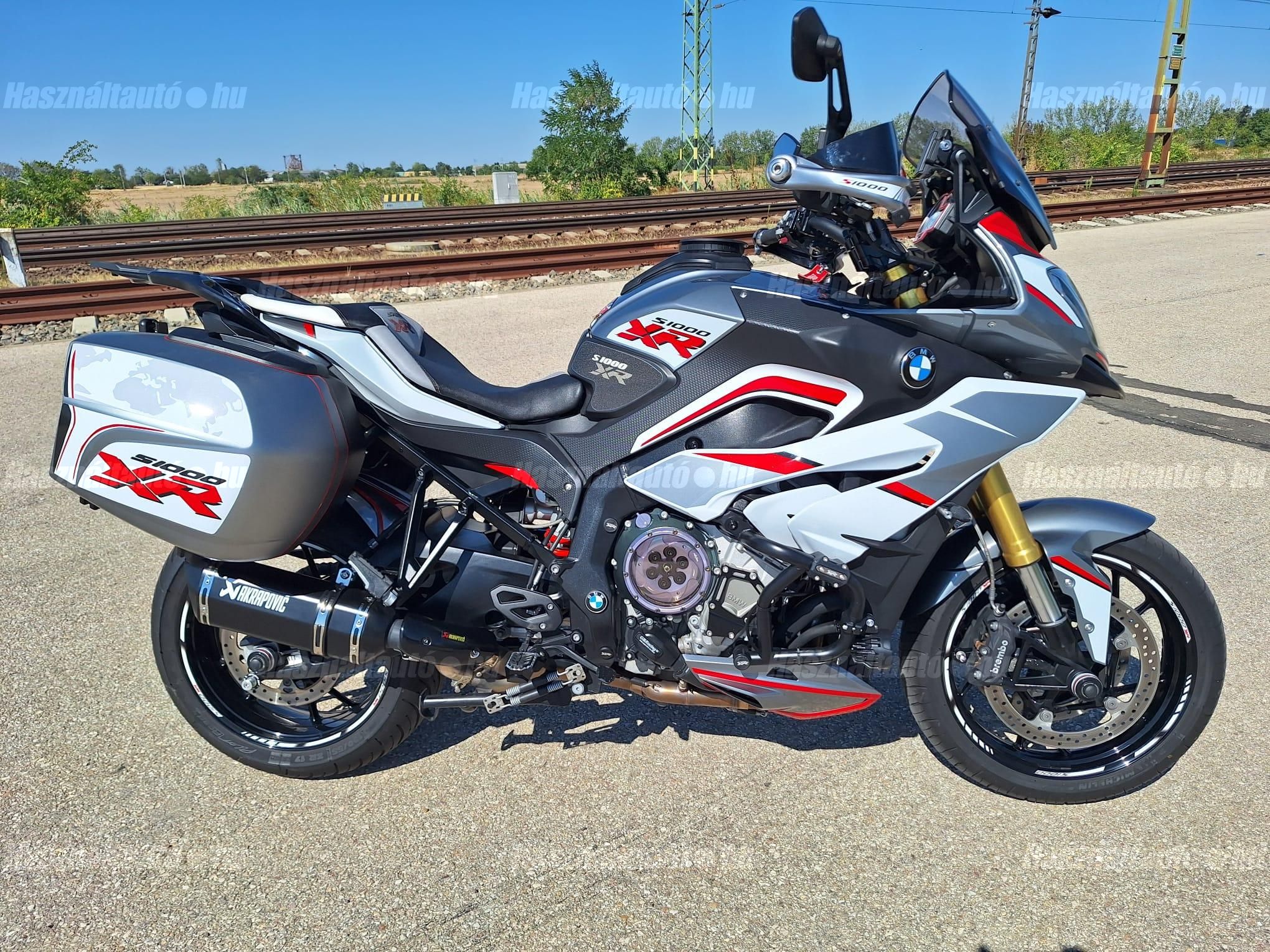 BMW S 1000 XR 2016/8 - 1