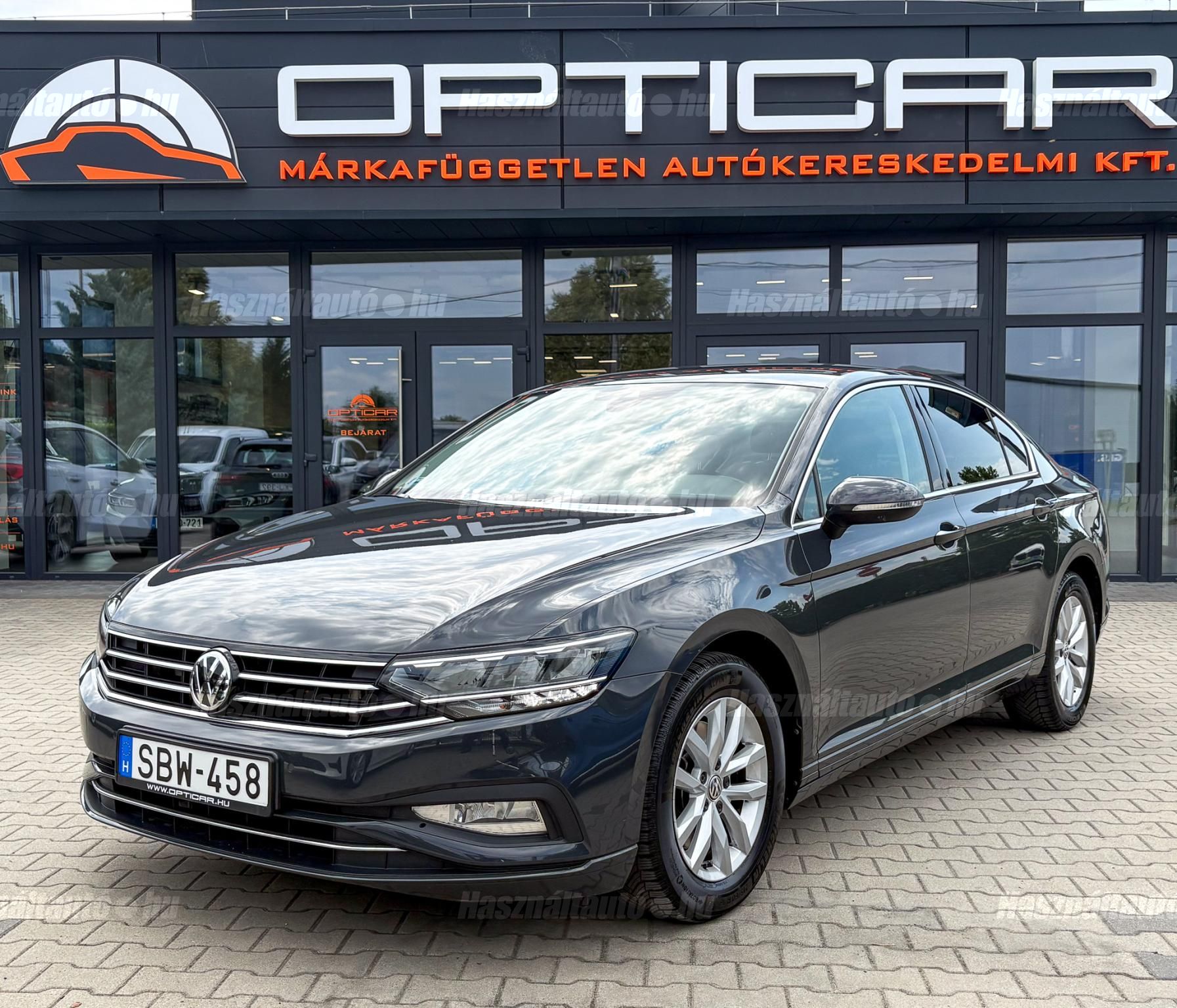 VOLKSWAGEN PASSAT VIII 2020/4 - 1
