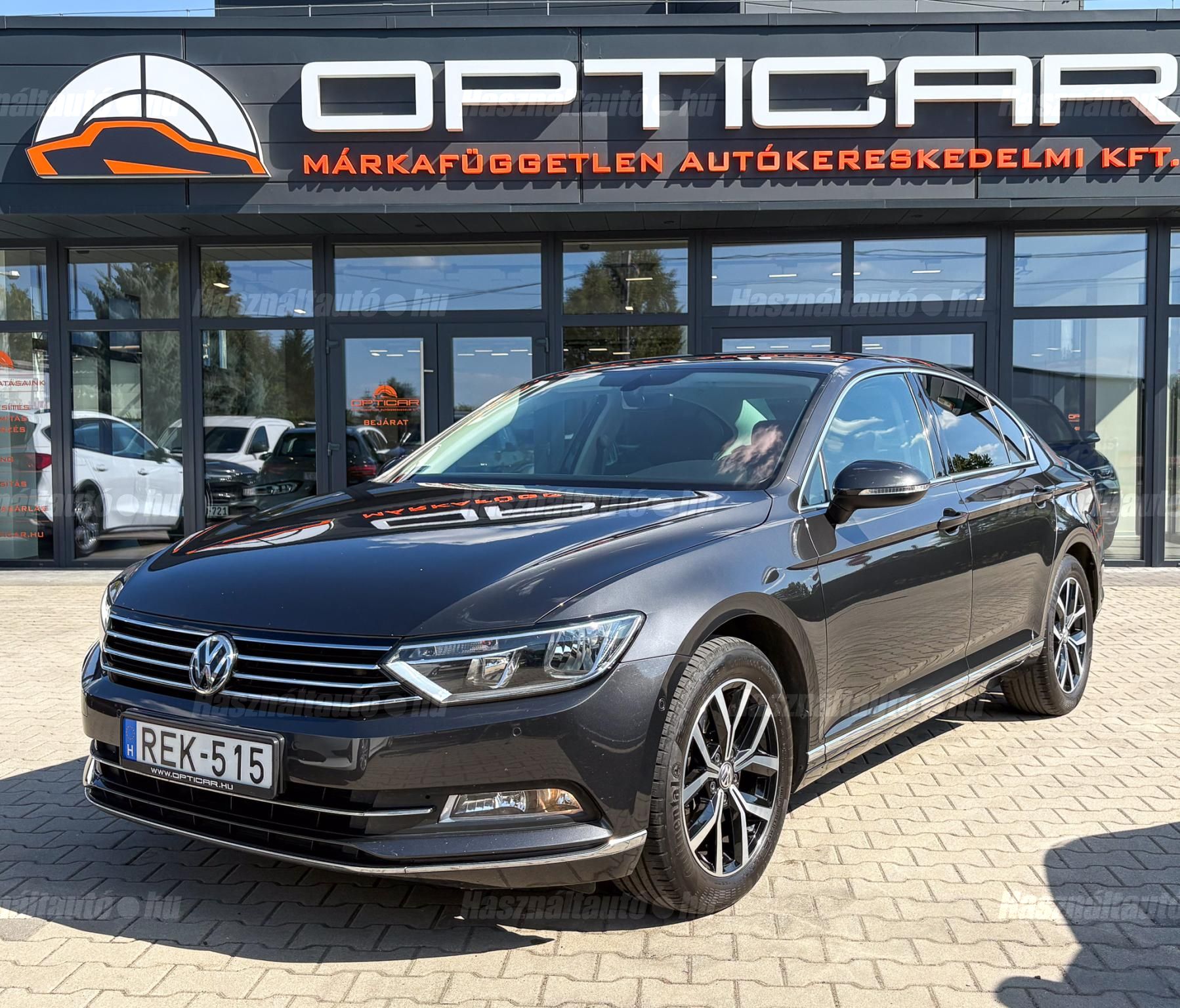 VOLKSWAGEN PASSAT VIII 2019/4 - 1