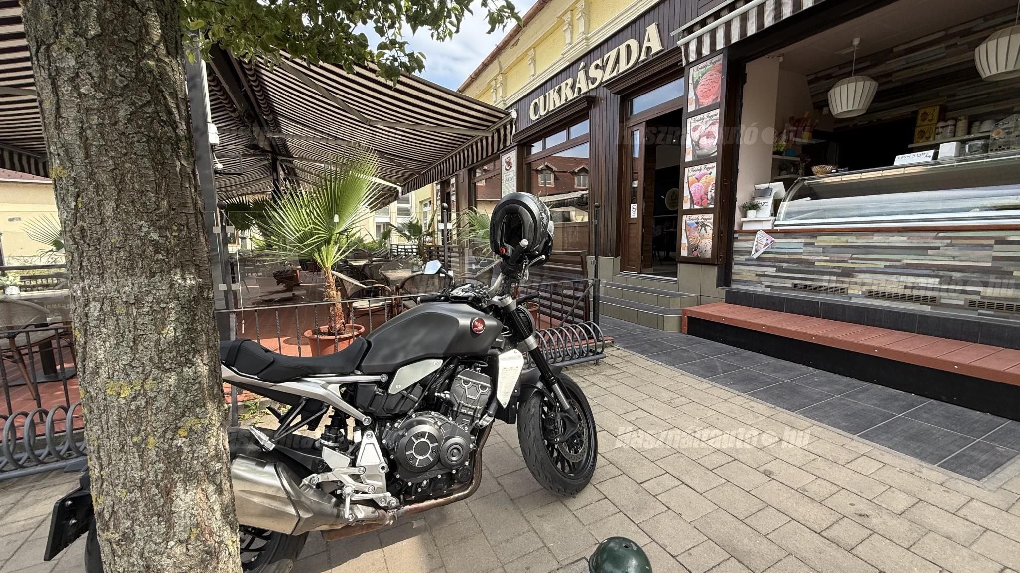 HONDA CB 1000 R 2022/3 - 1