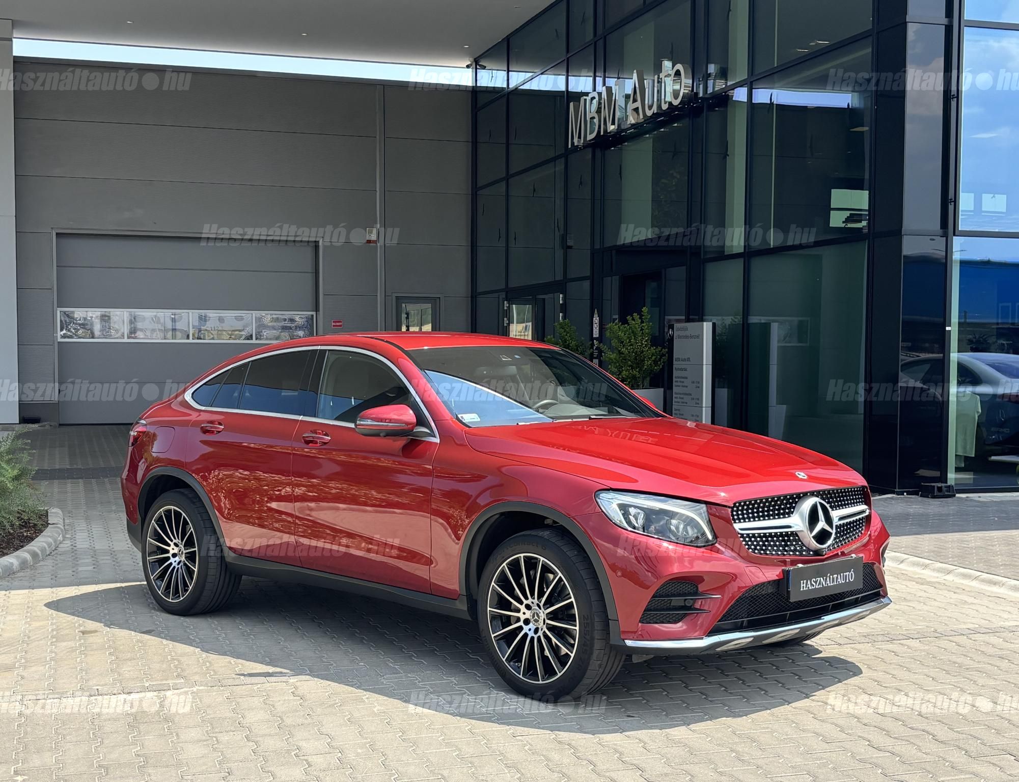 MERCEDES-BENZ GLC 300 2018/8 - 1