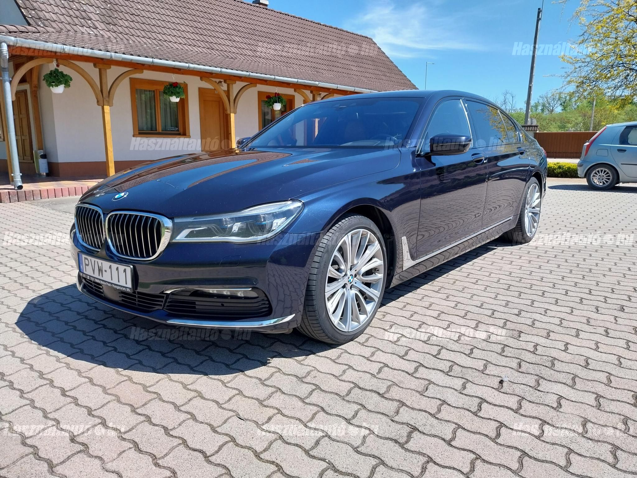 BMW 750 2017/8 - 1