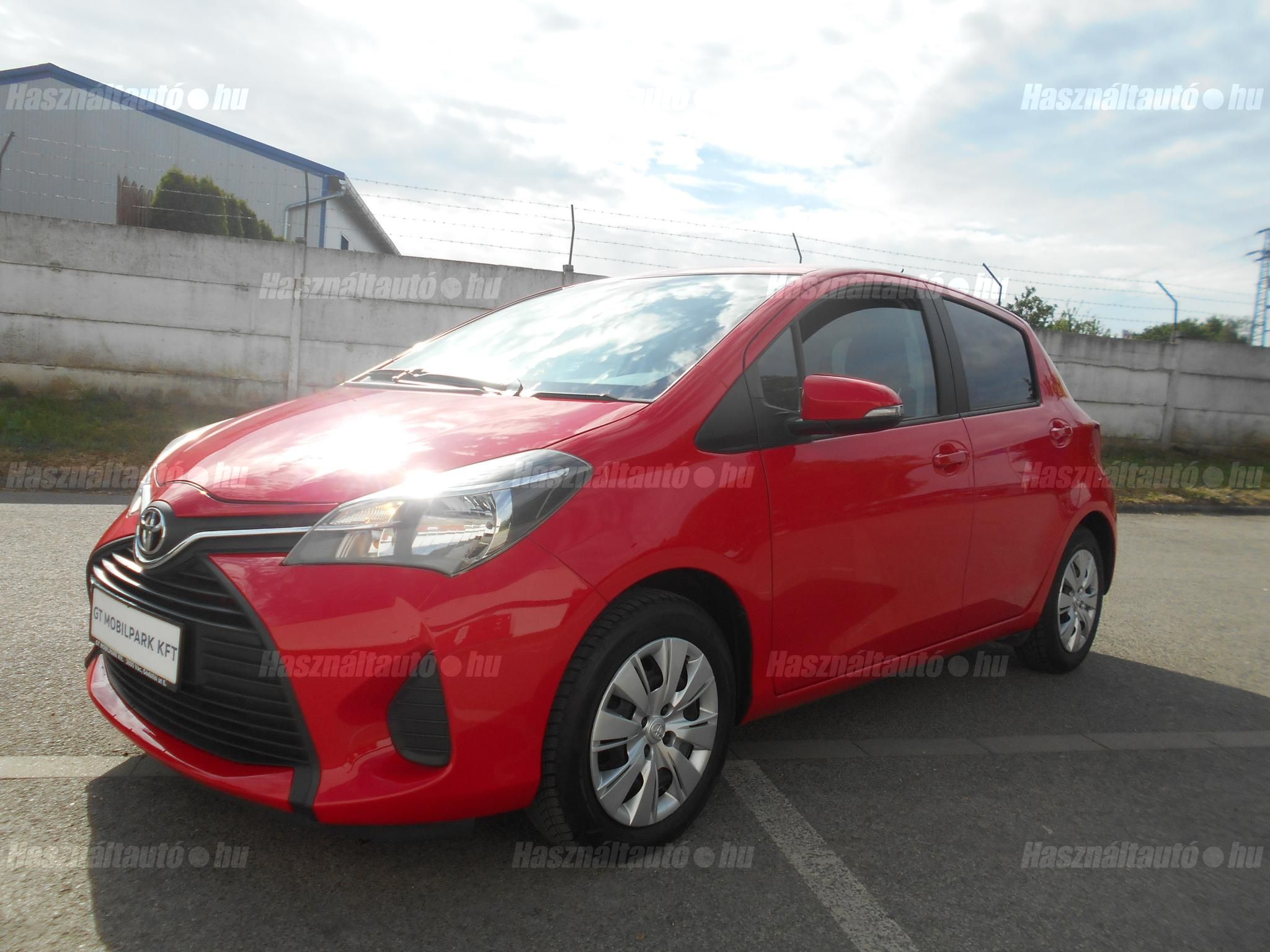 TOYOTA YARIS 2016/8 - 1