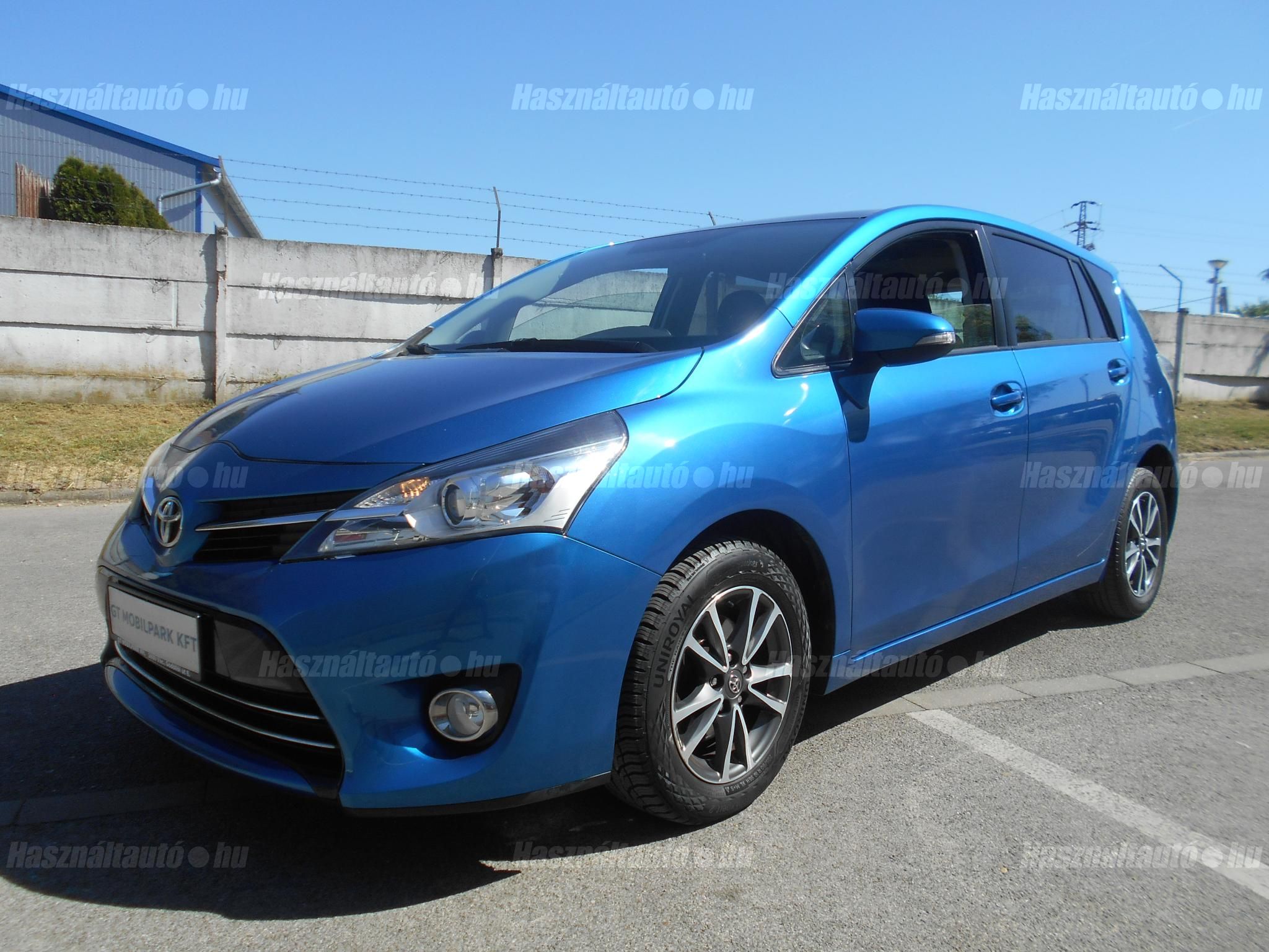 TOYOTA VERSO 2013/7 - 1