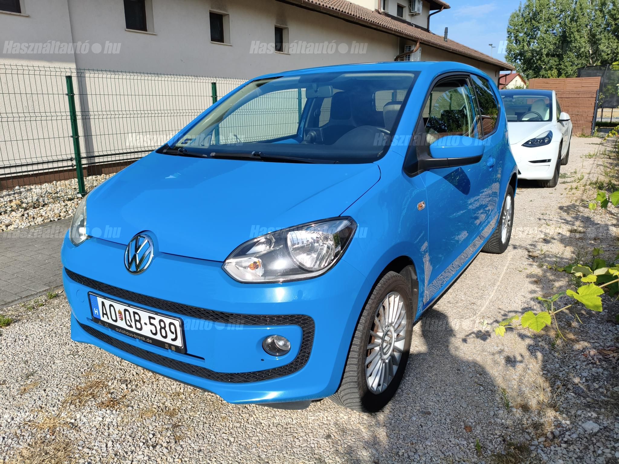 VOLKSWAGEN UP 2015/11 - 1