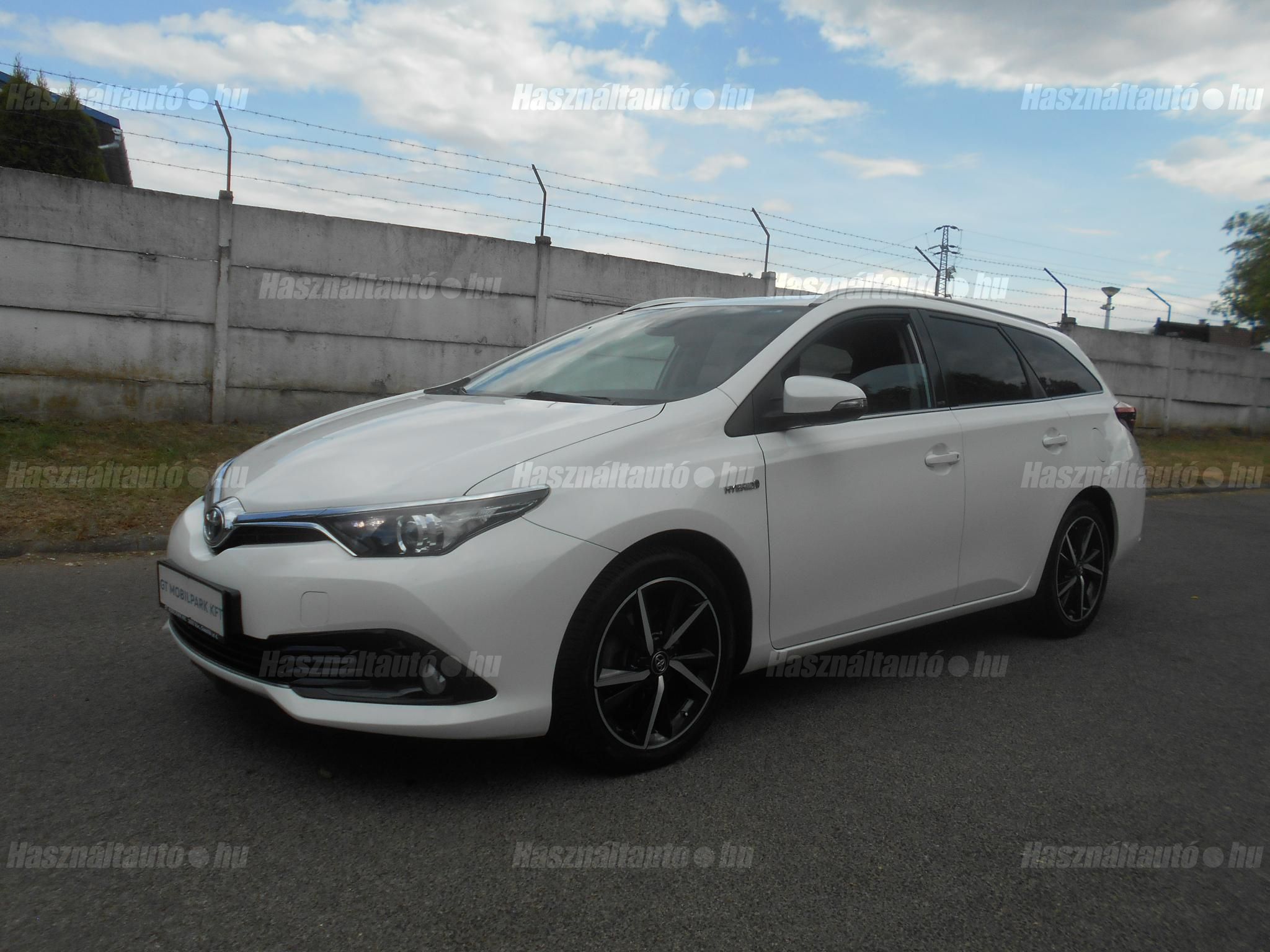TOYOTA AURIS 2017/9 - 1