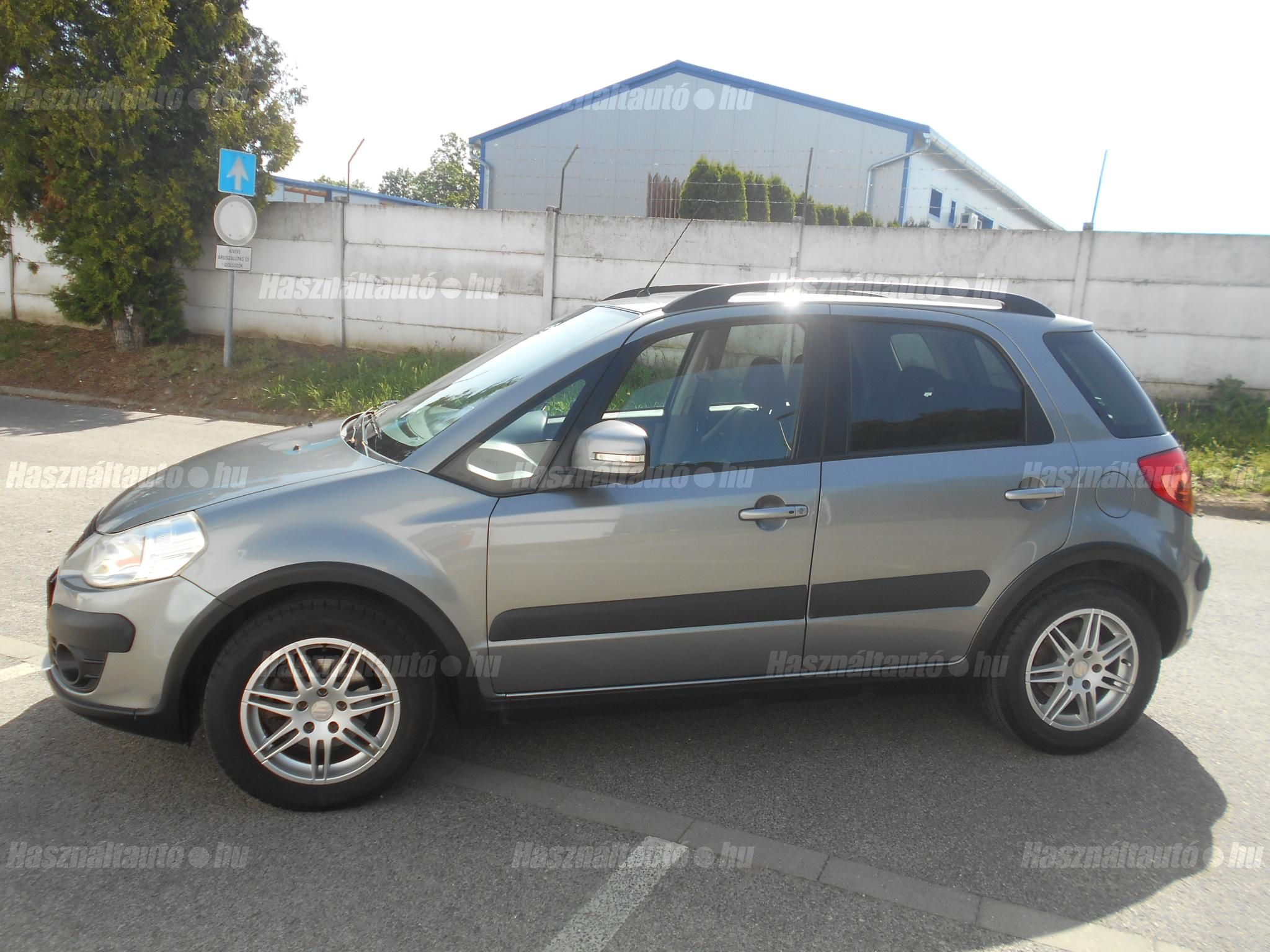 SUZUKI SX4 2012/6 - 1