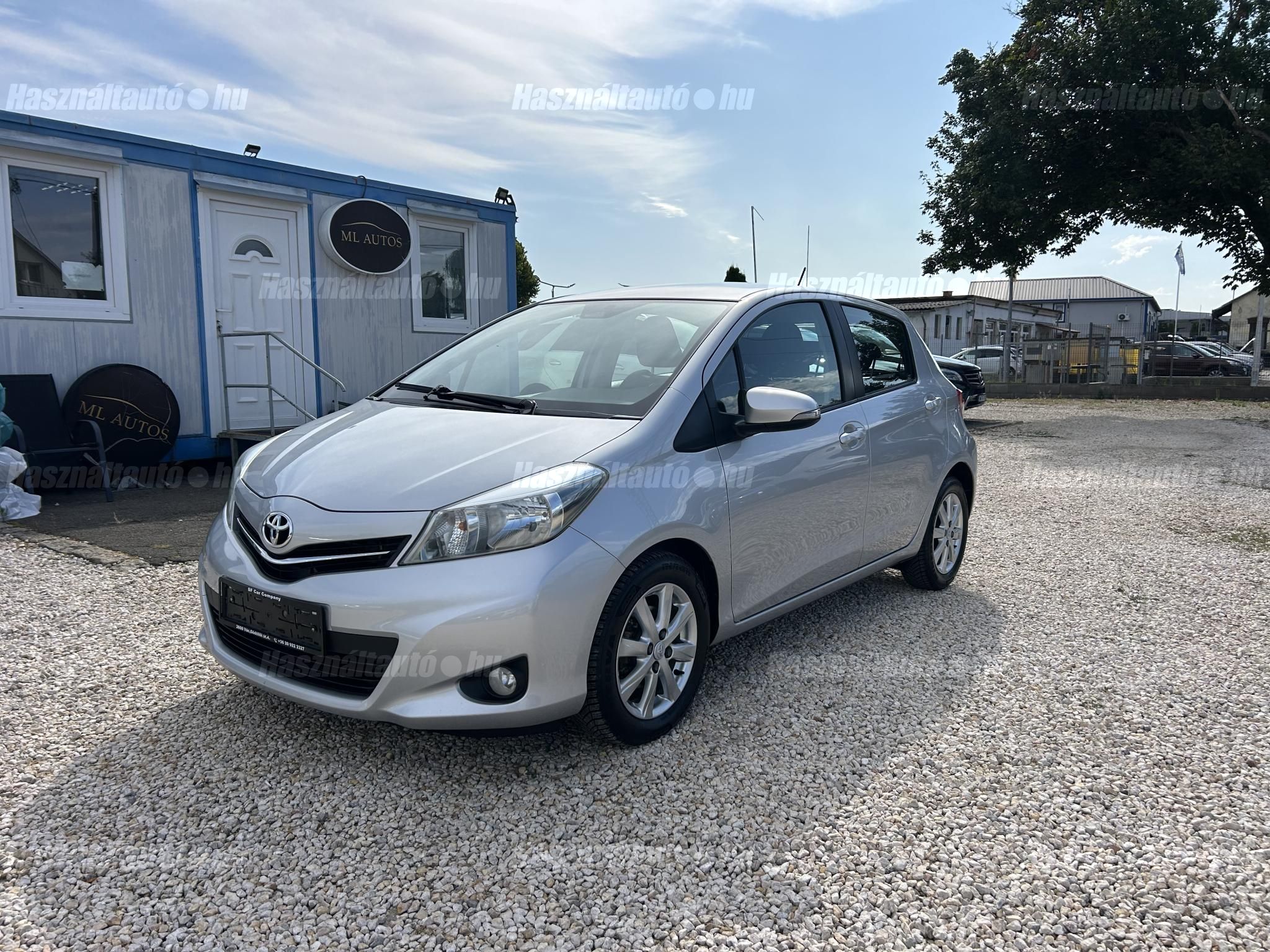 TOYOTA YARIS 2013/3 - 1