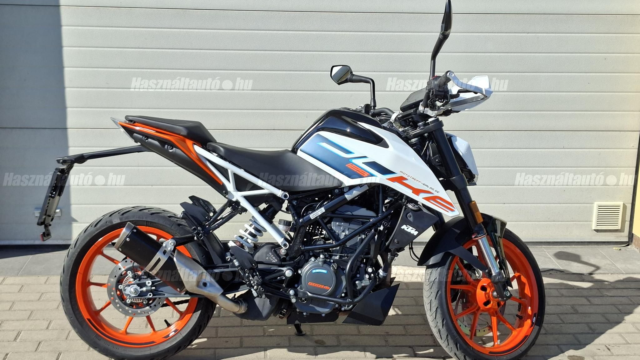 KTM 125 DUKE 2022/11 - 1