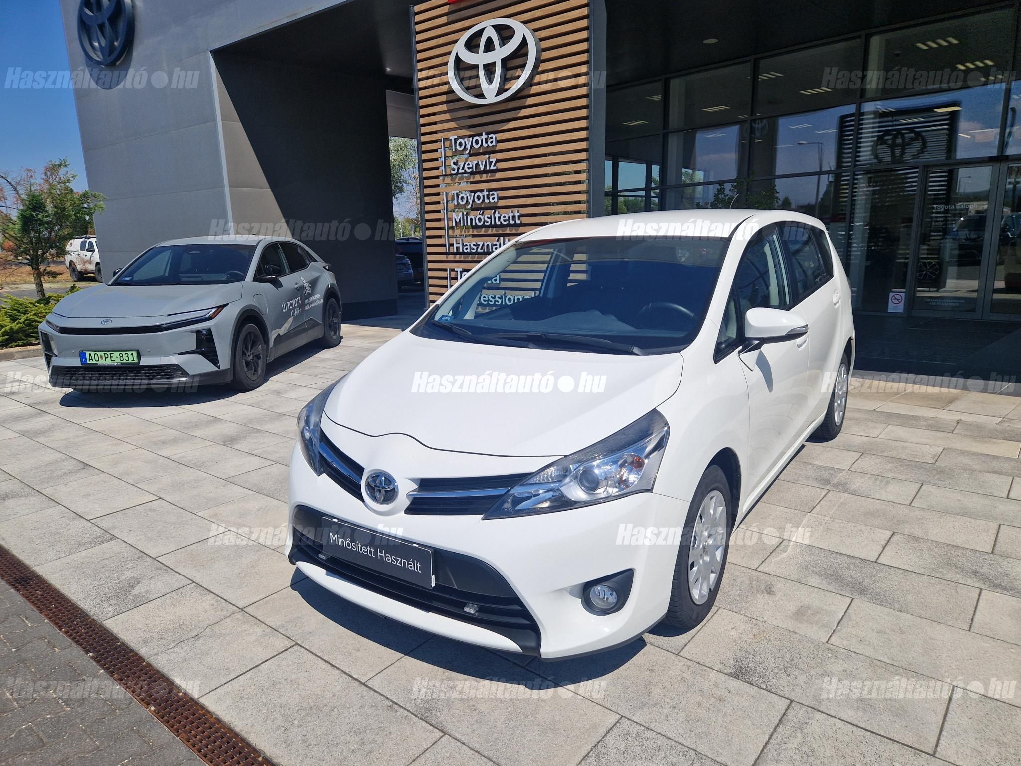 TOYOTA VERSO 2015 - 1