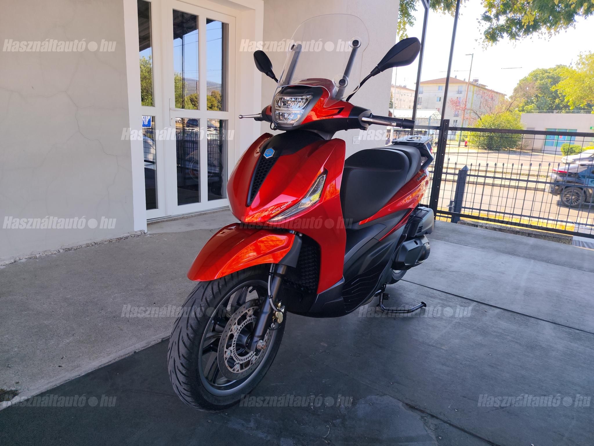 PIAGGIO BEVERLY 400 2024 - 1