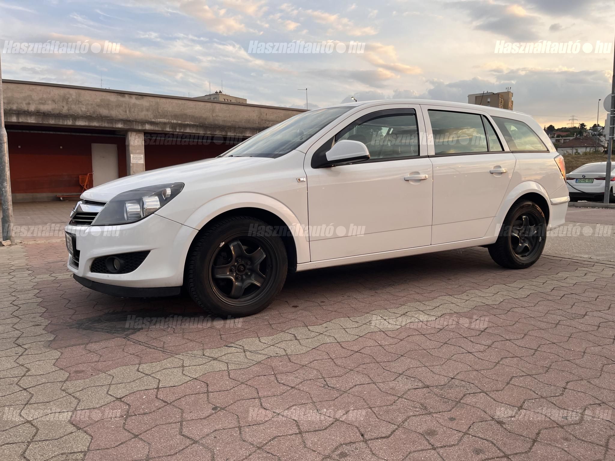 OPEL ASTRA H 2012/3 - 1