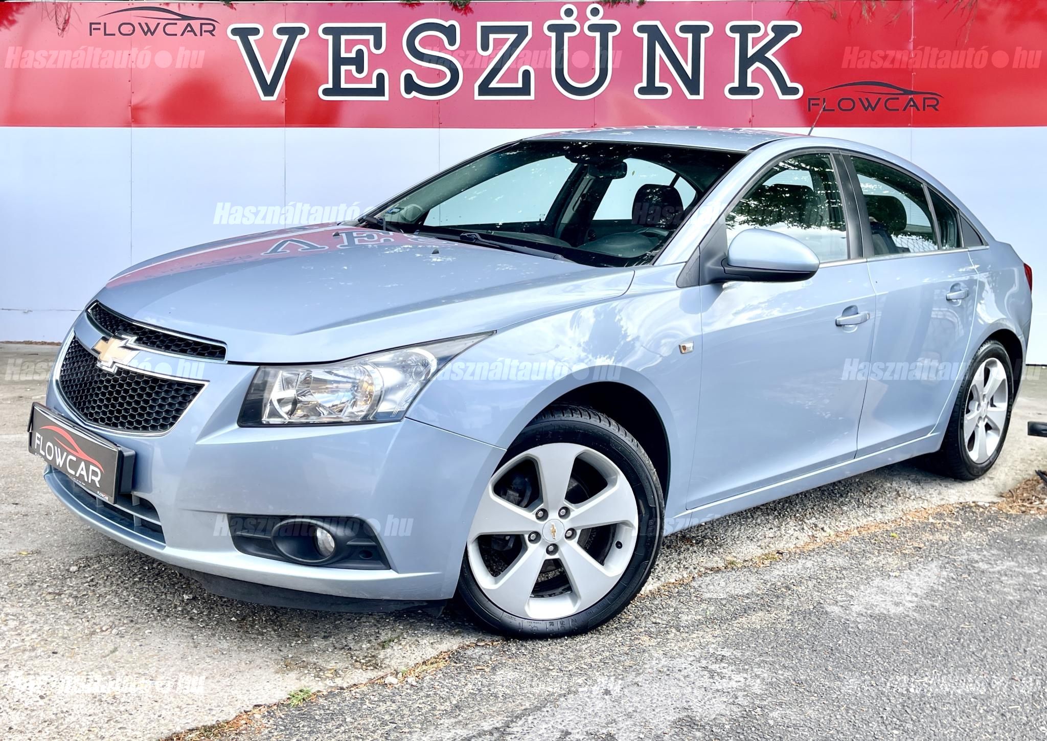 CHEVROLET CRUZE 2010/3 - 1