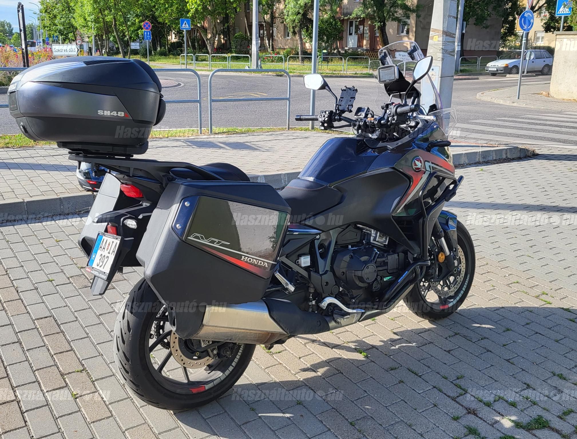 HONDA NT 1100 D 2022/11 - 1