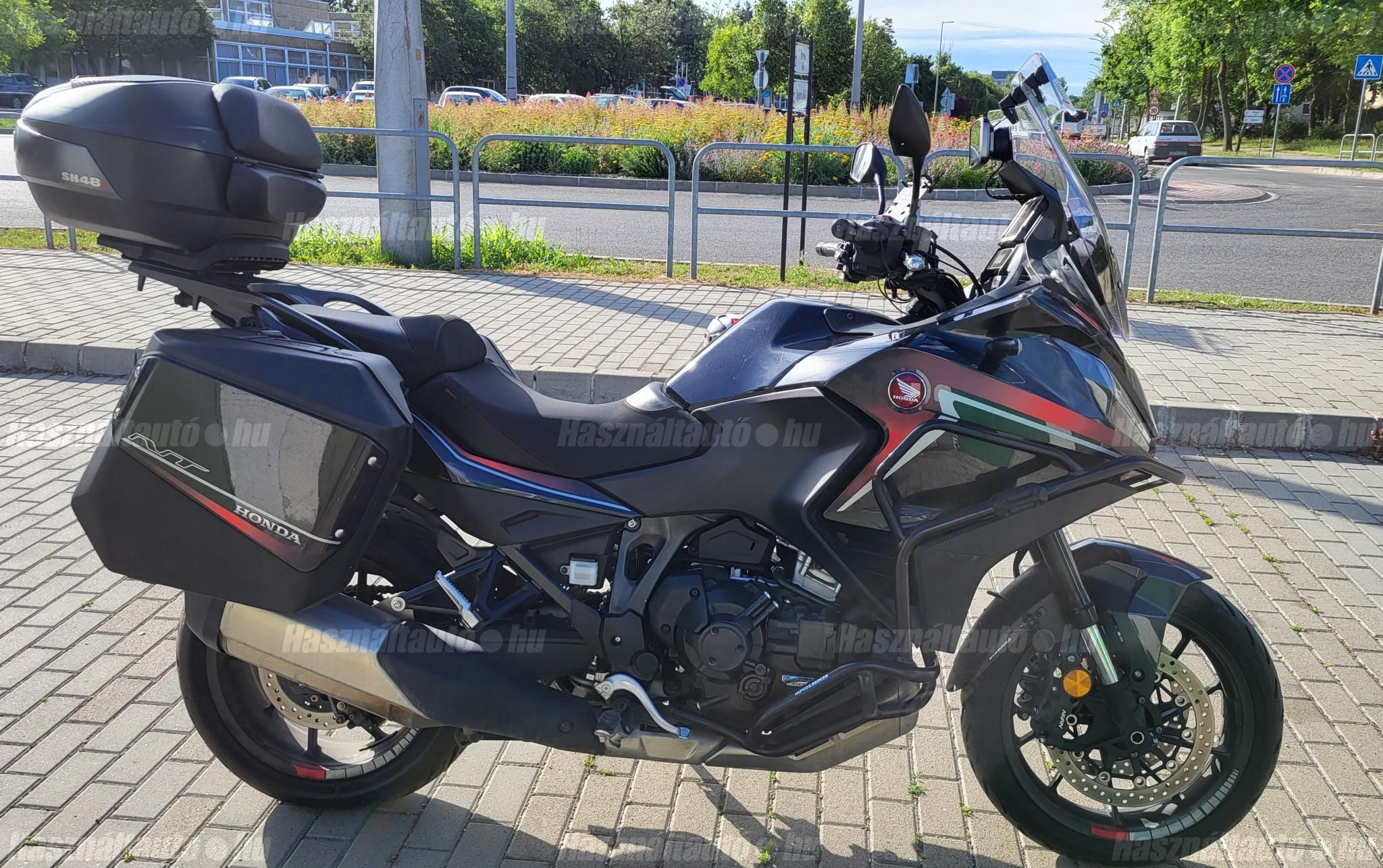 HONDA NT 1100 D 2022/11 - 1