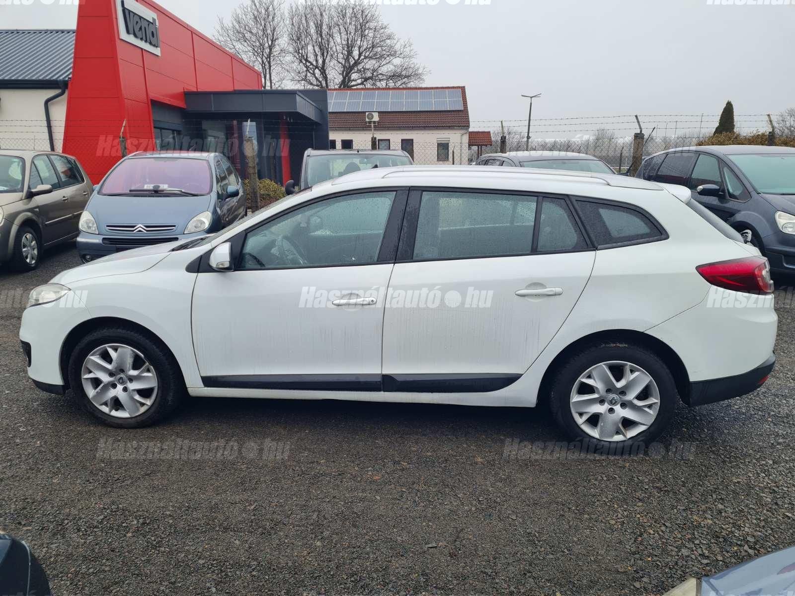 RENAULT MEGANE 2012/9 - 1