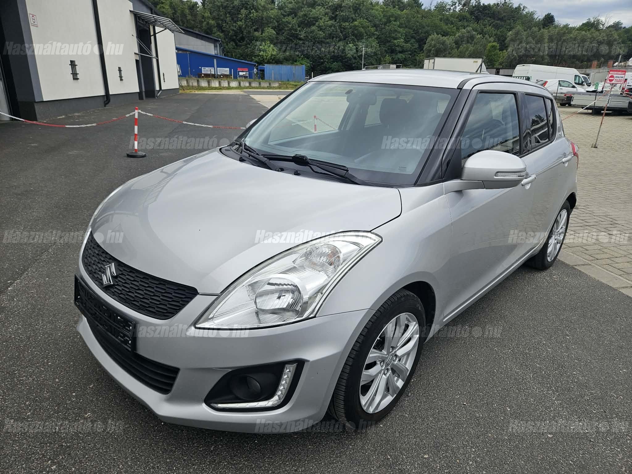 SUZUKI SWIFT 2016/11 - 1