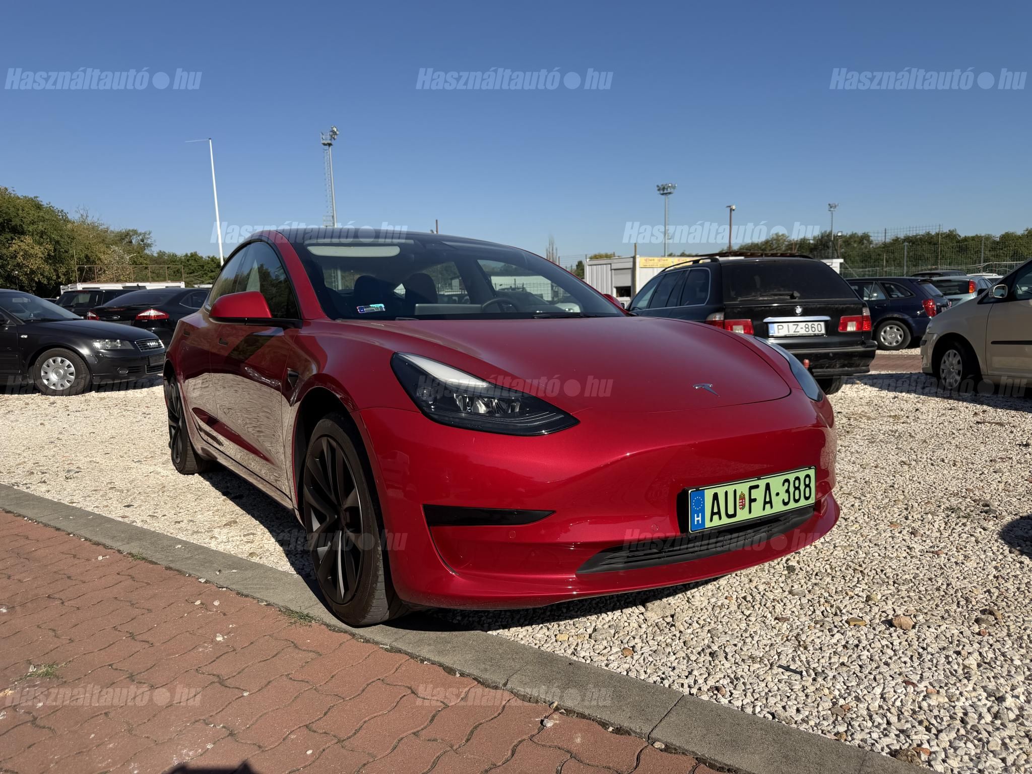 TESLA MODEL 3 2022/3 - 1