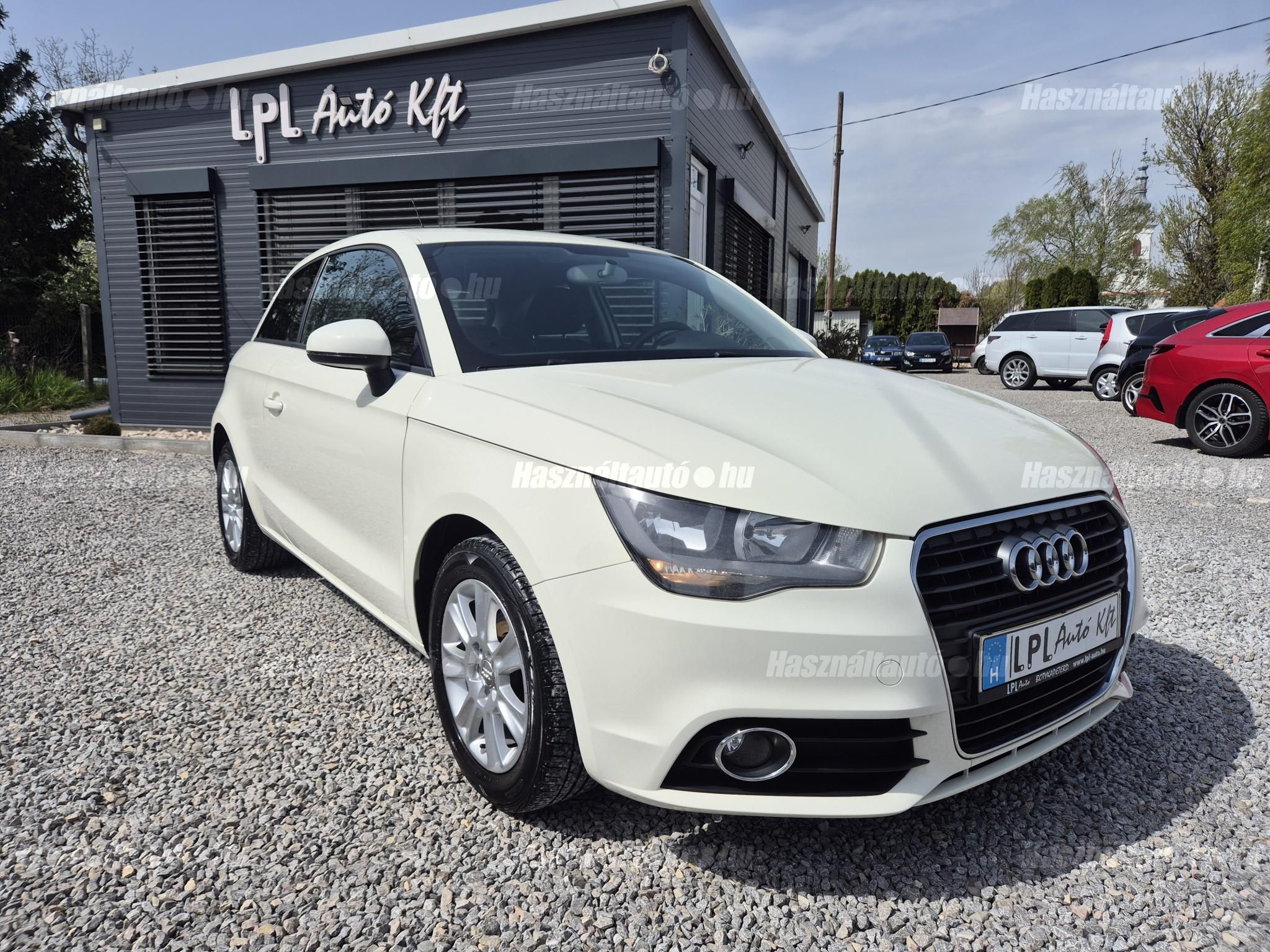 AUDI A1 2011/4 - 1
