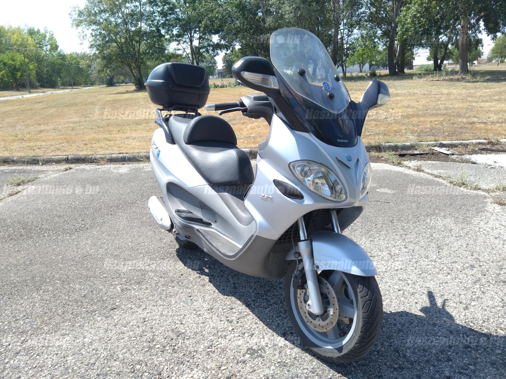 PIAGGIO X 9 EVO 2004/5 - 1