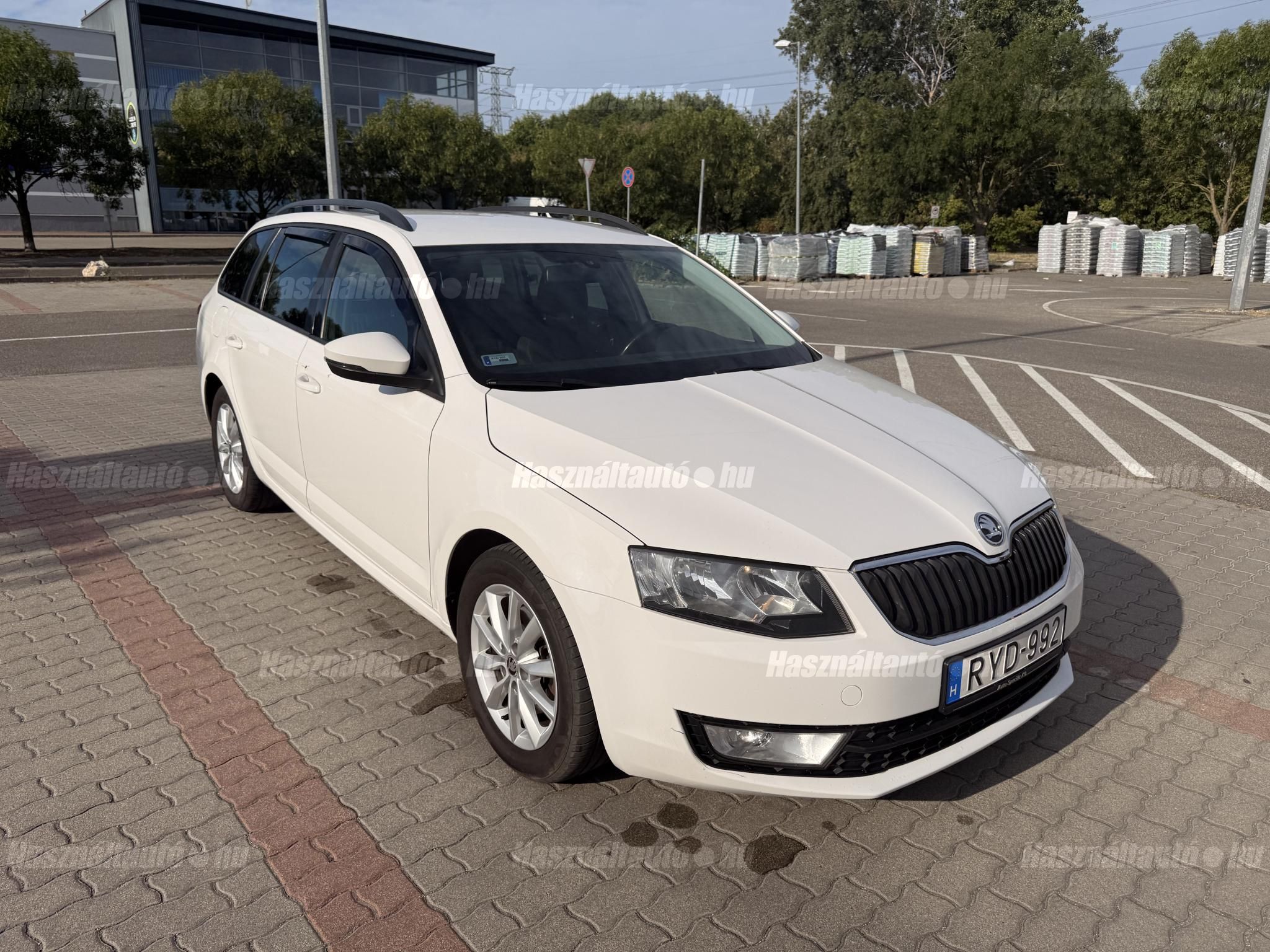 SKODA OCTAVIA 2013/12 - 1