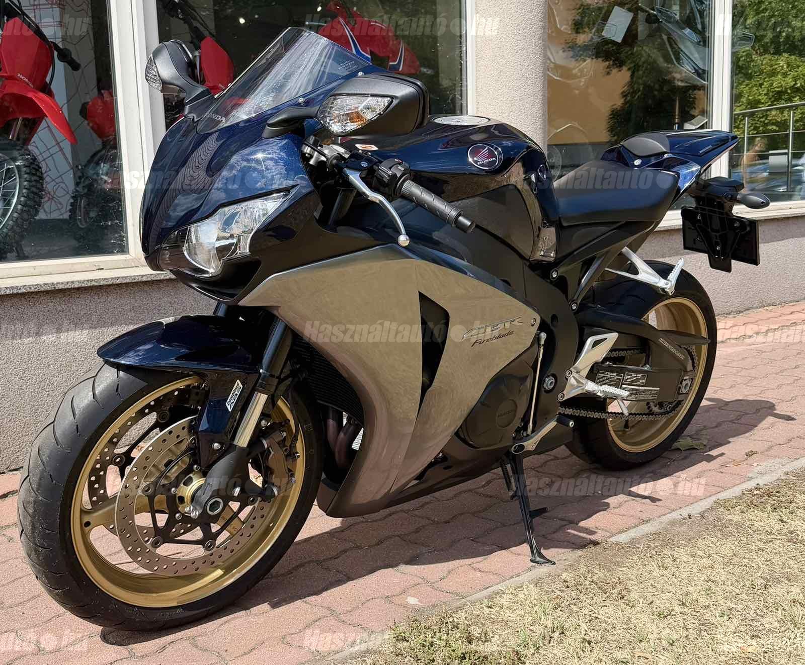 HONDA CBR 1000 RR 2010/5 - 1