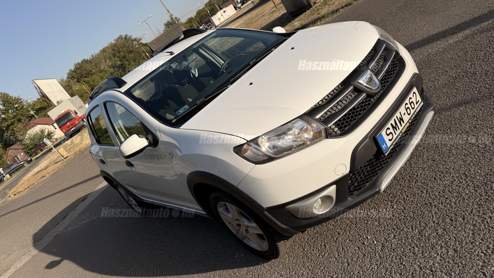 DACIA SANDERO 2014/7 - 1