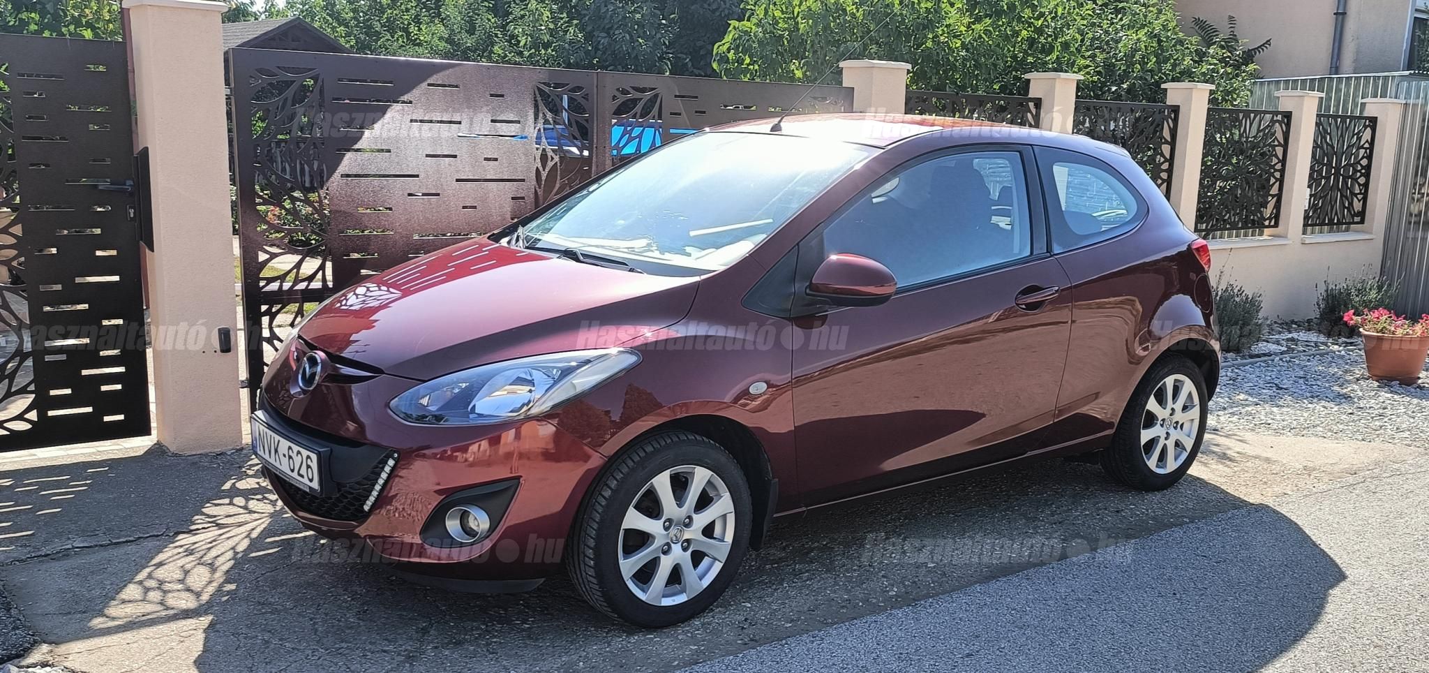 MAZDA 2 2012/3 - 1