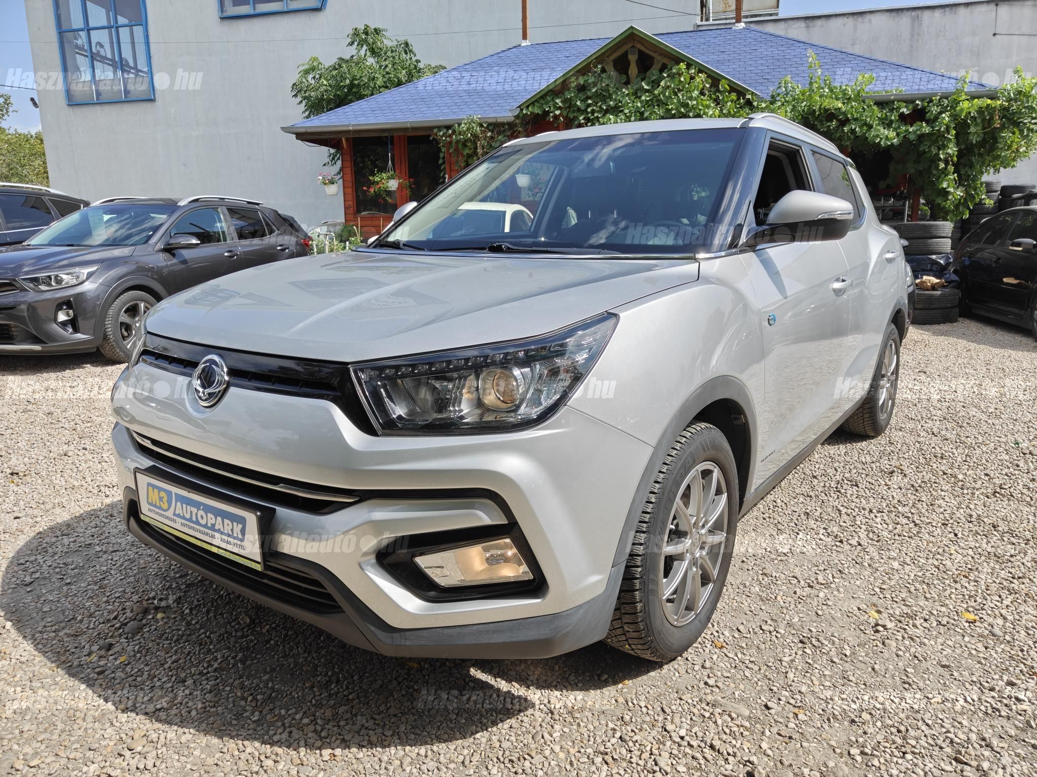 SSANGYONG TIVOLI 2018/8 - 1