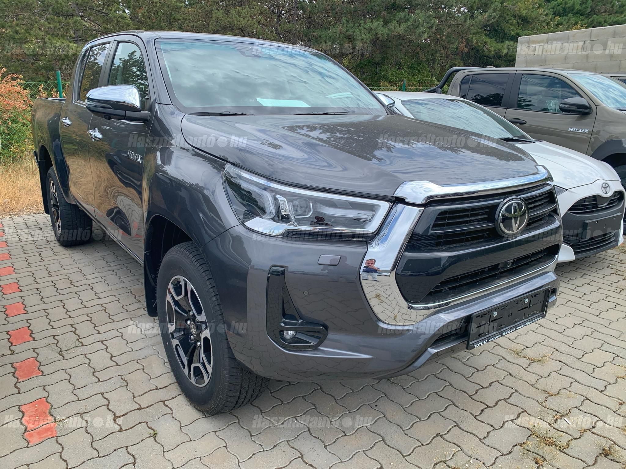 TOYOTA HILUX 2025 - 1
