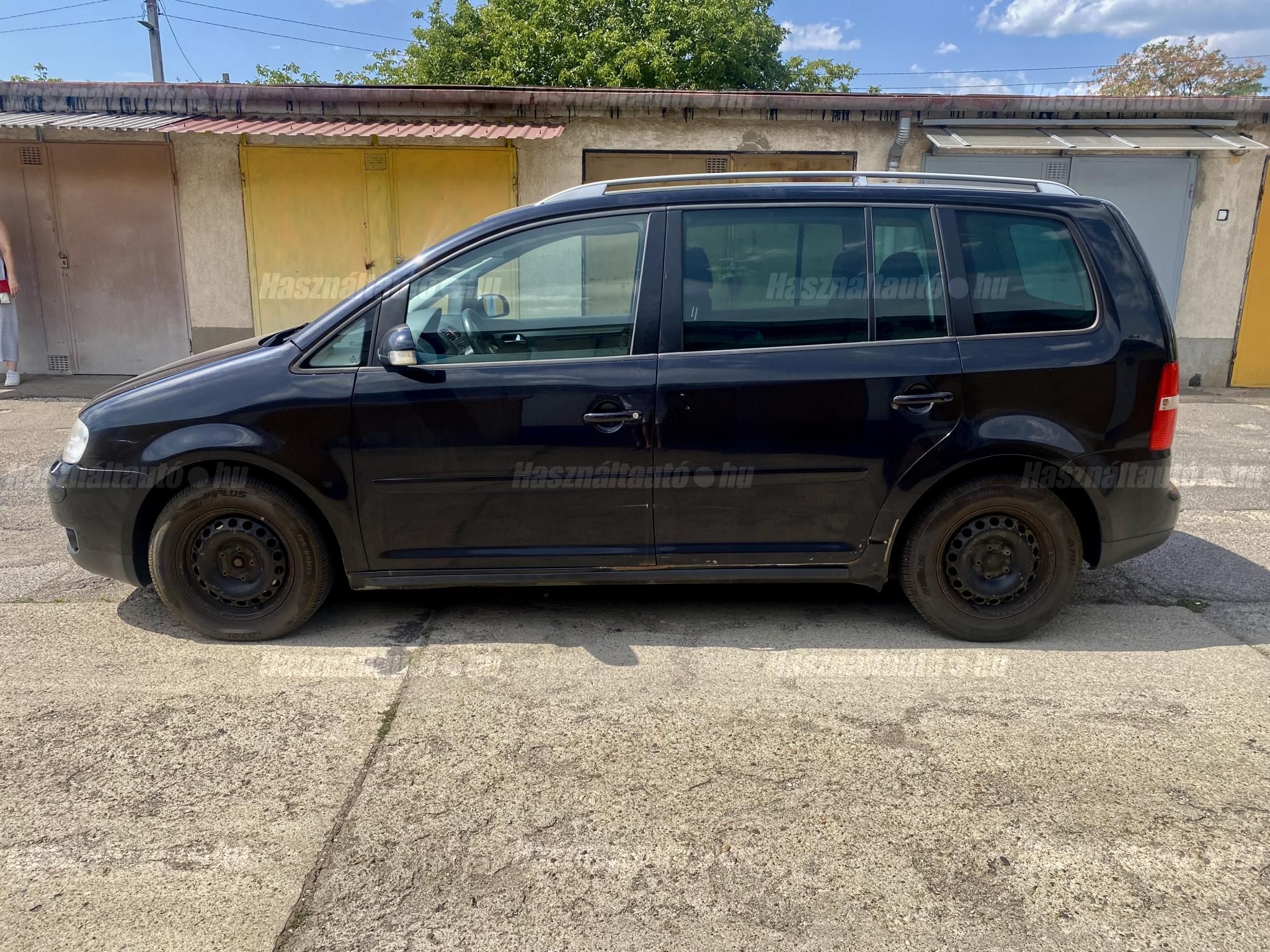 VOLKSWAGEN TOURAN 2006/8 - 1