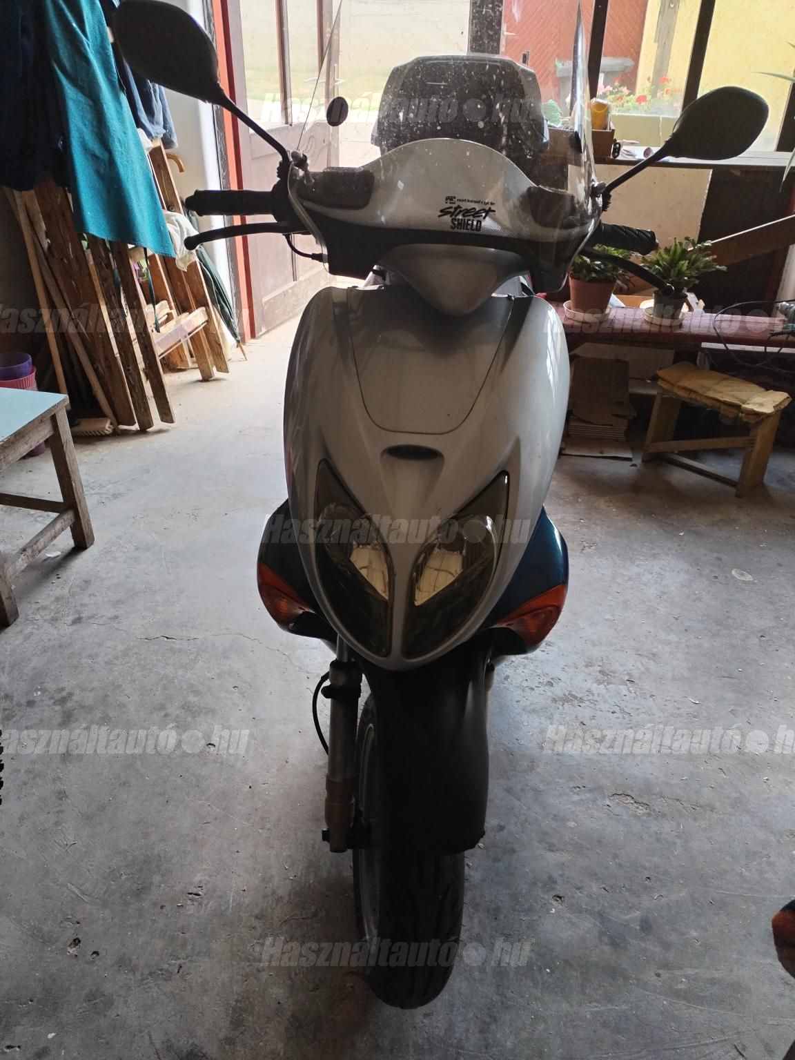 HONDA X8R-X 2007/3 - 1