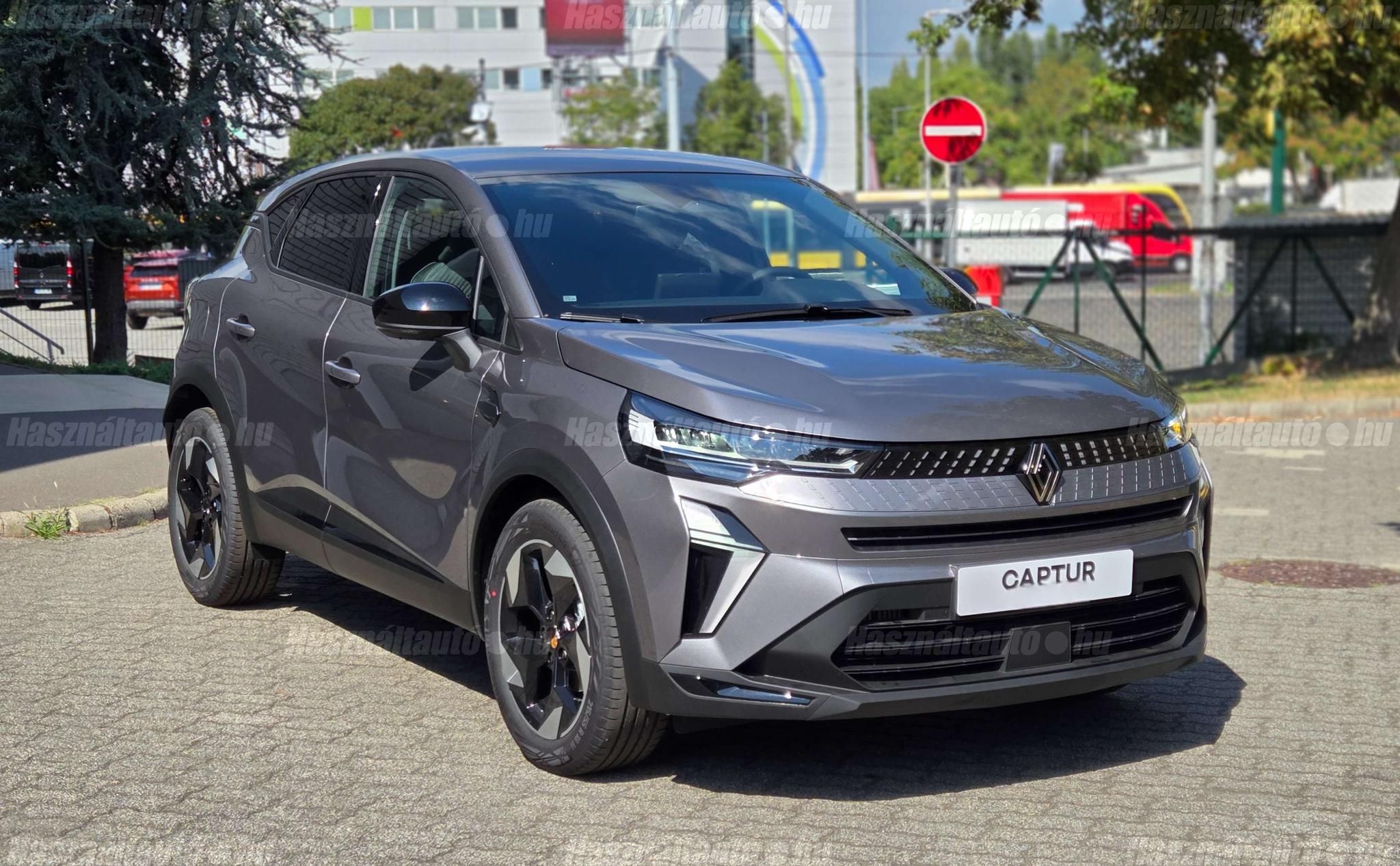 RENAULT CAPTUR 2025 - 1