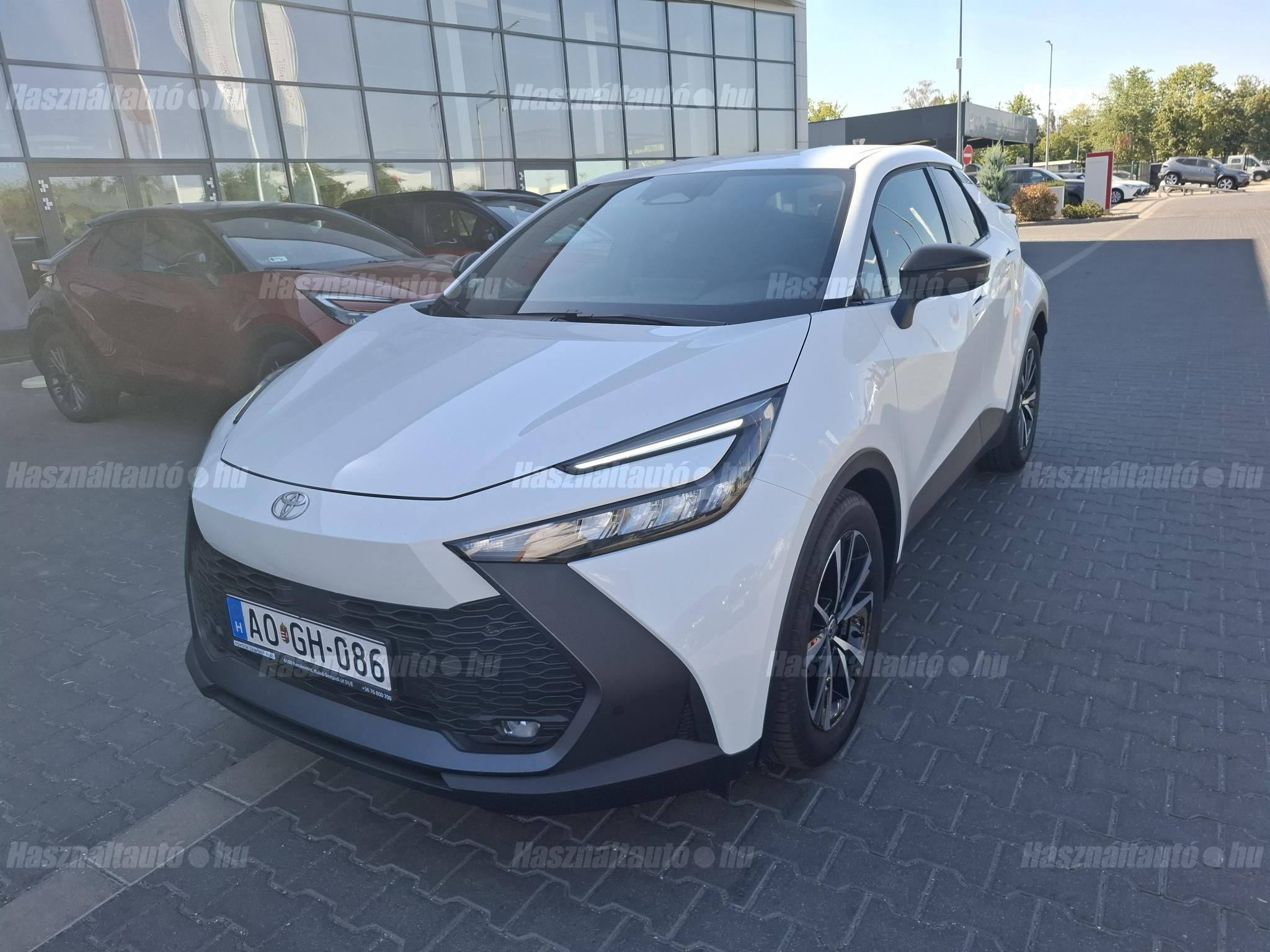 TOYOTA C-HR 2025/8 - 1