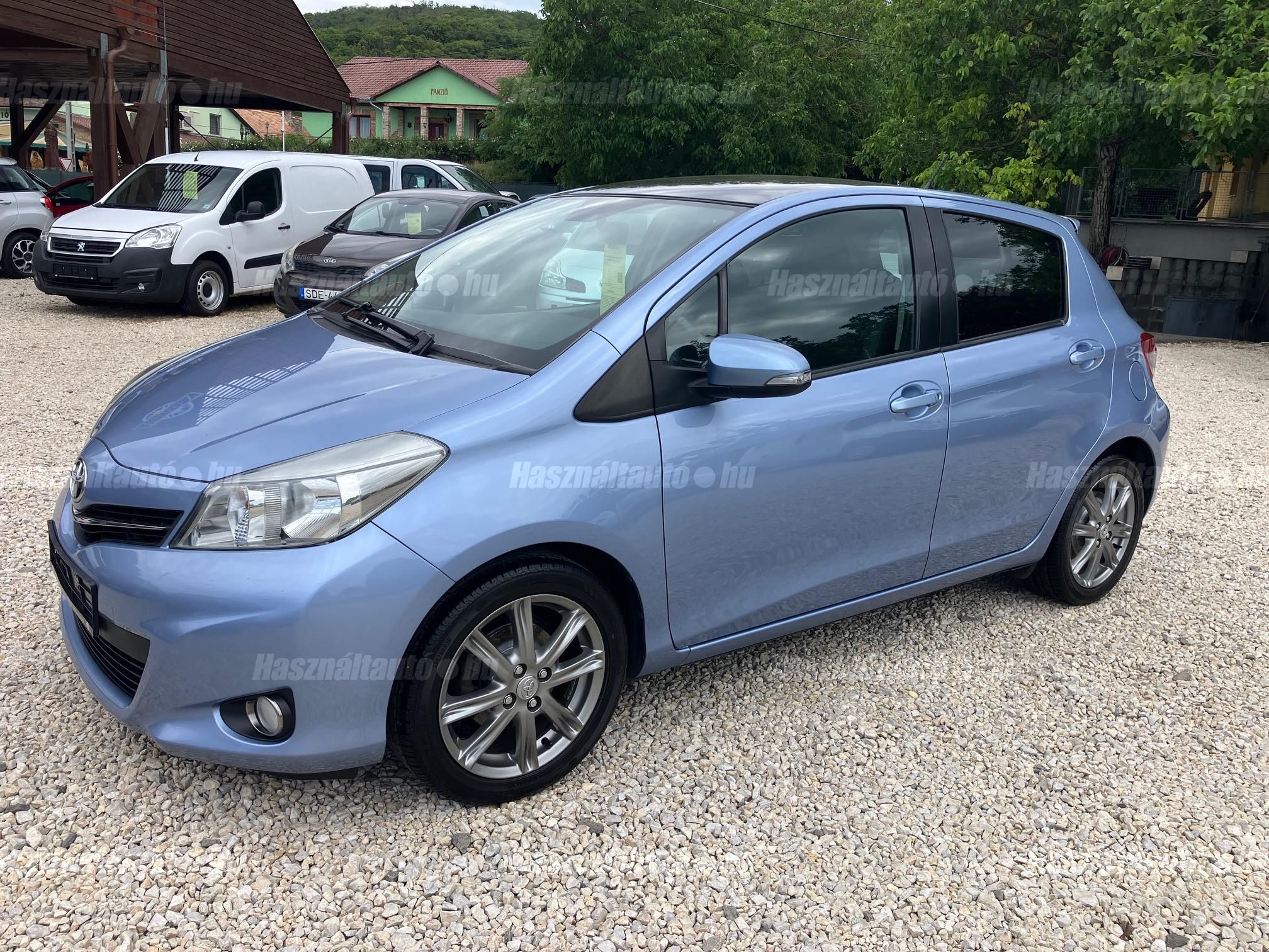 TOYOTA YARIS 2012/12 - 1