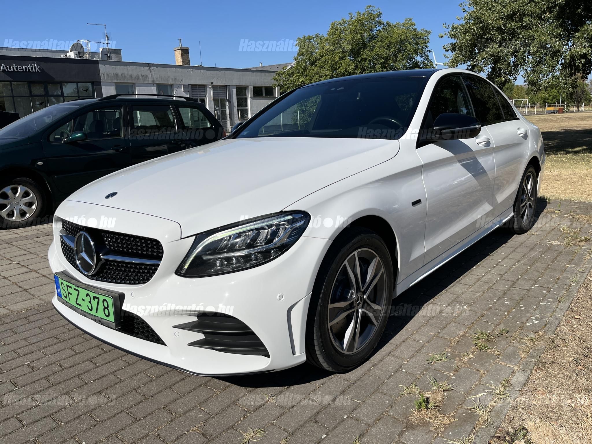 MERCEDES-BENZ C 300 2020/8 - 1